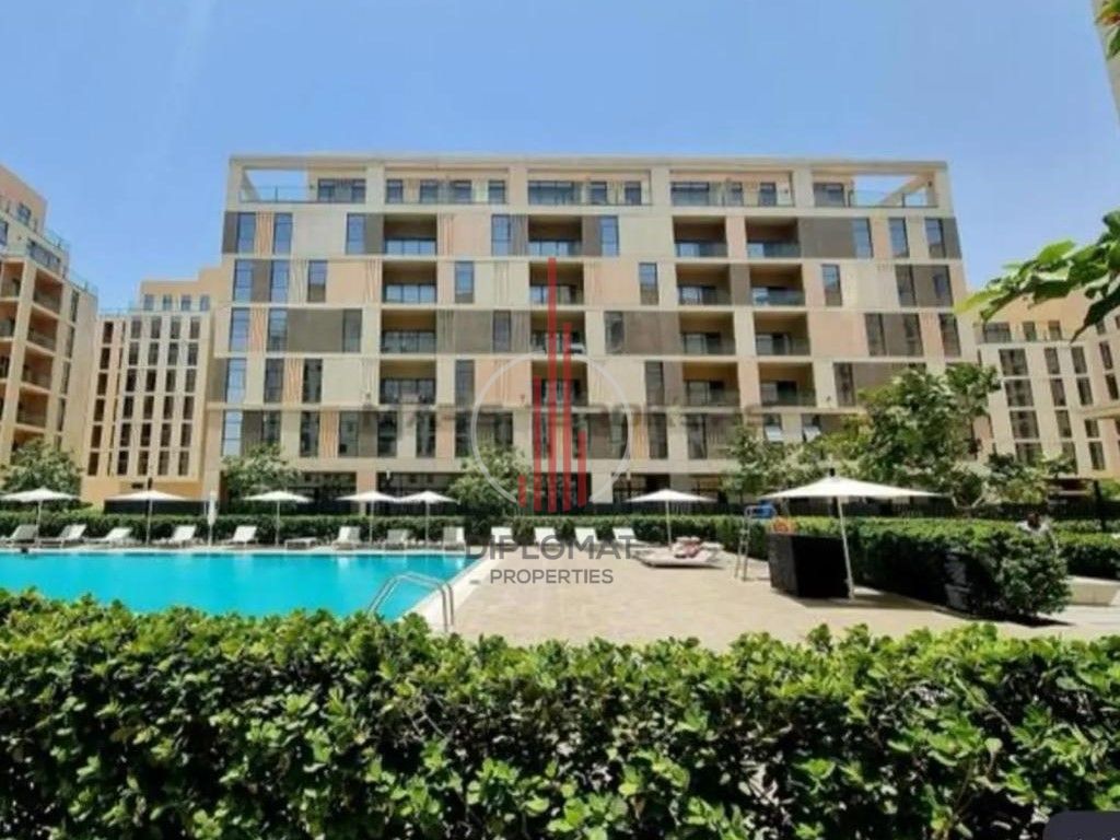 Resale | Spacious 3 BHK | Community living | Exclusive Amenities