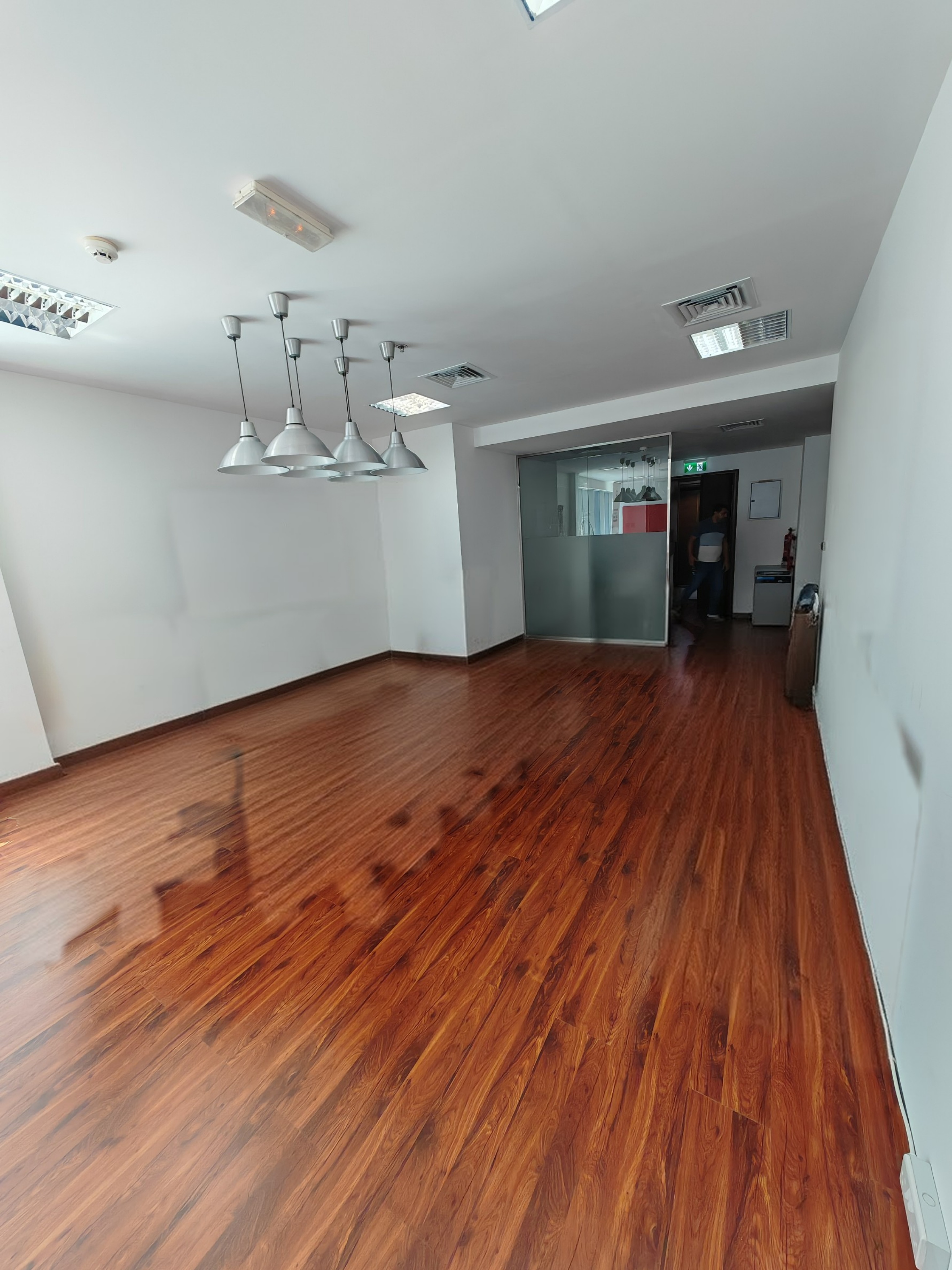Fitted/ Partitioned/ Near Metro / Rented