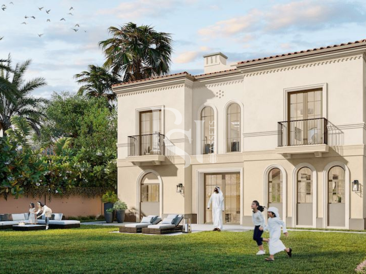 Elegant Townhouse | 2 Balconies | Exclusive with Us