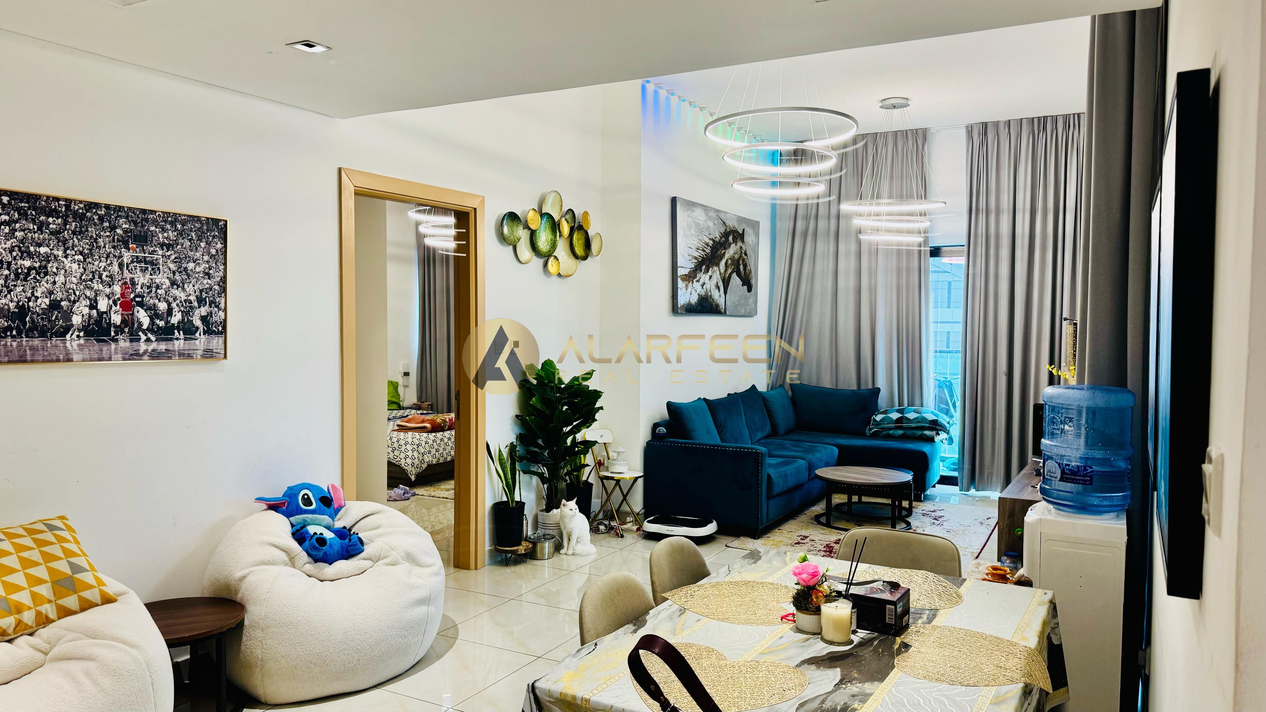 apartment card
