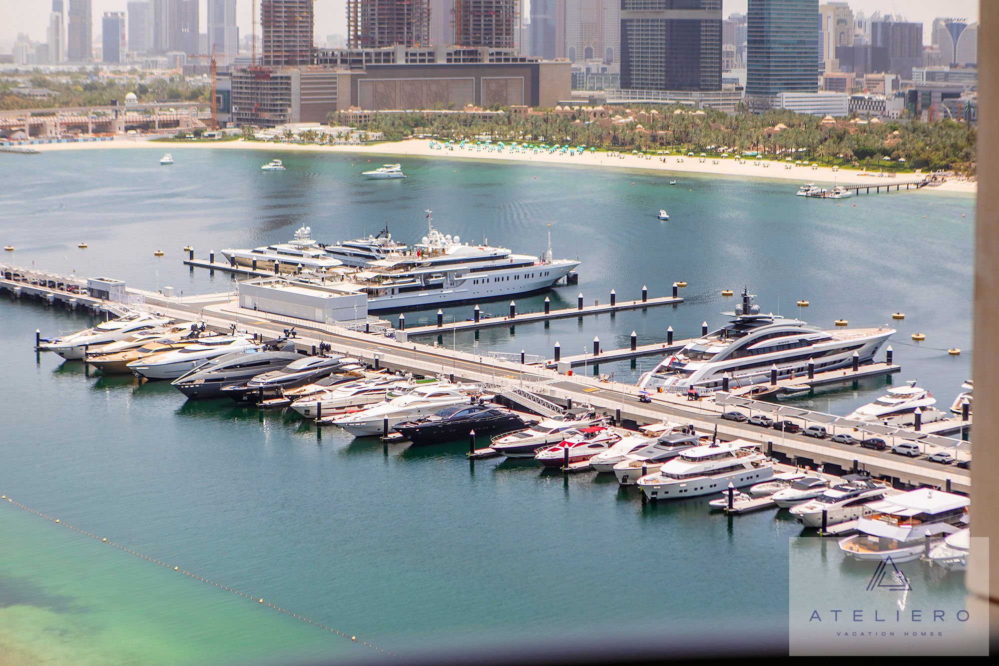 Chic One-Bedroom Apartment in Marina Vista Emaar Beachfront