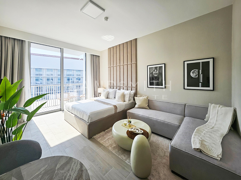 Beautiful Furnished Studio| Balcony | Garden View