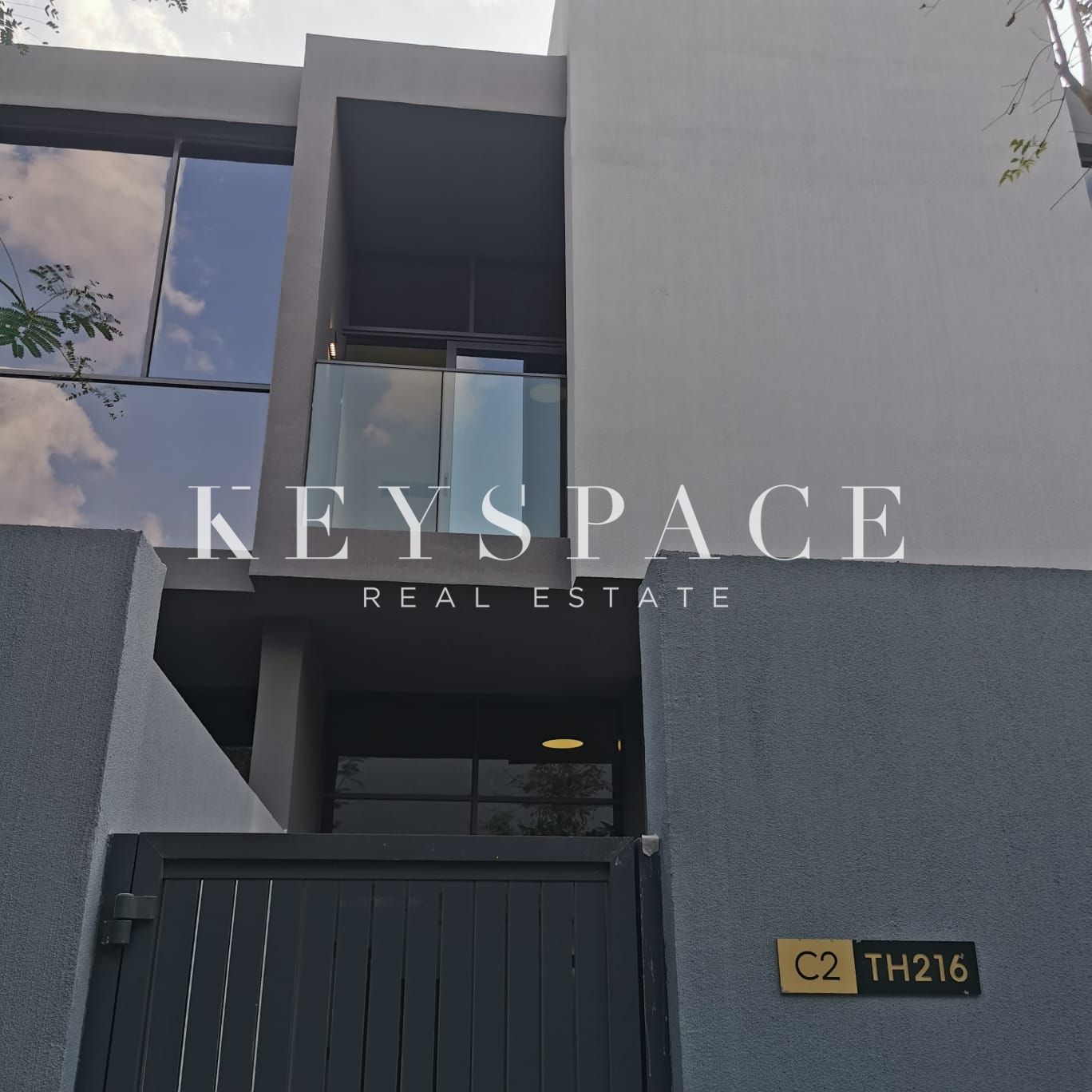 Prime Location | Exclusive Amenities | High ROI | Golden Visa Opportunity| Resale