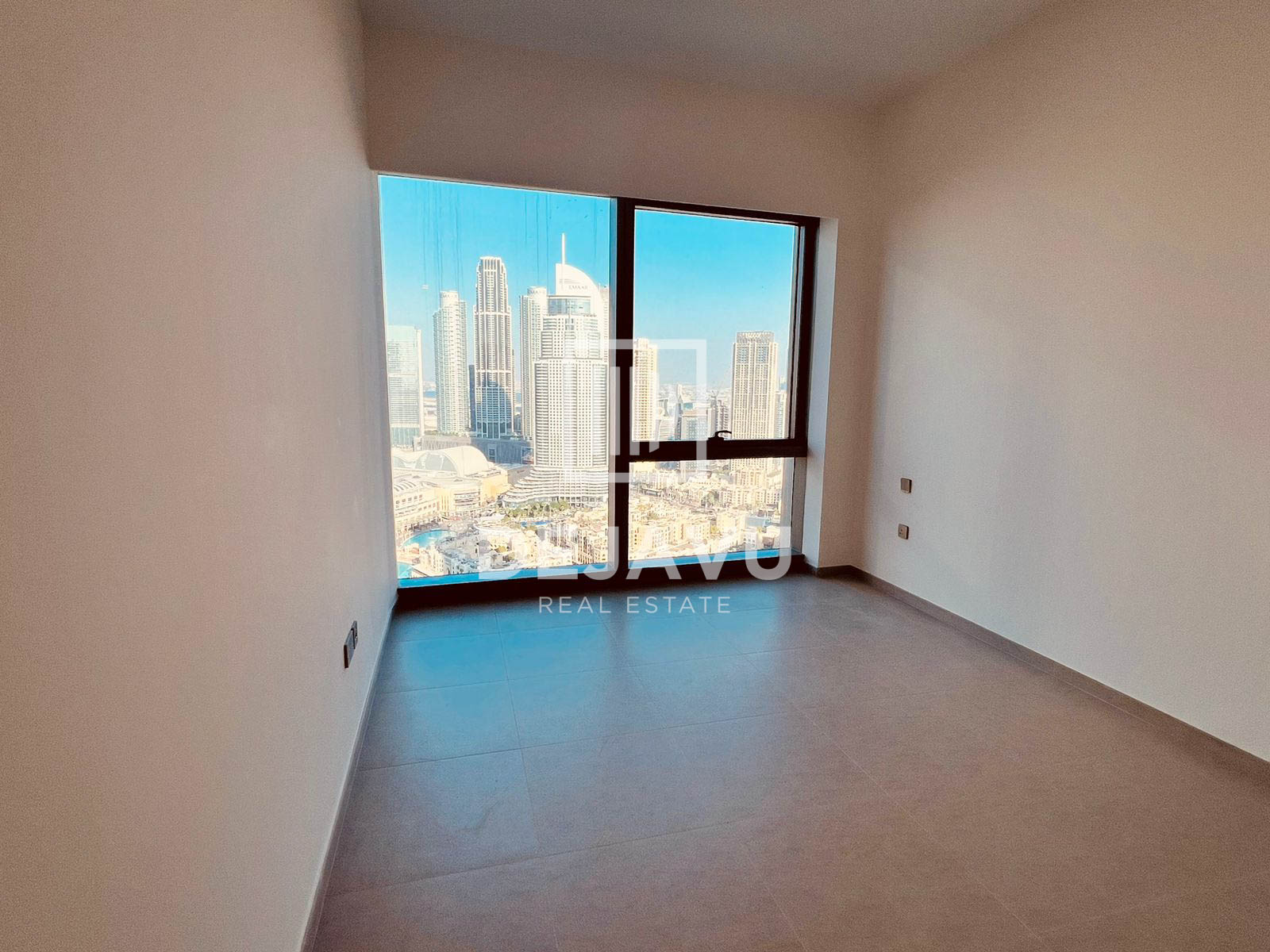 Fountain and Burj View|High Floor|Budget Friendly