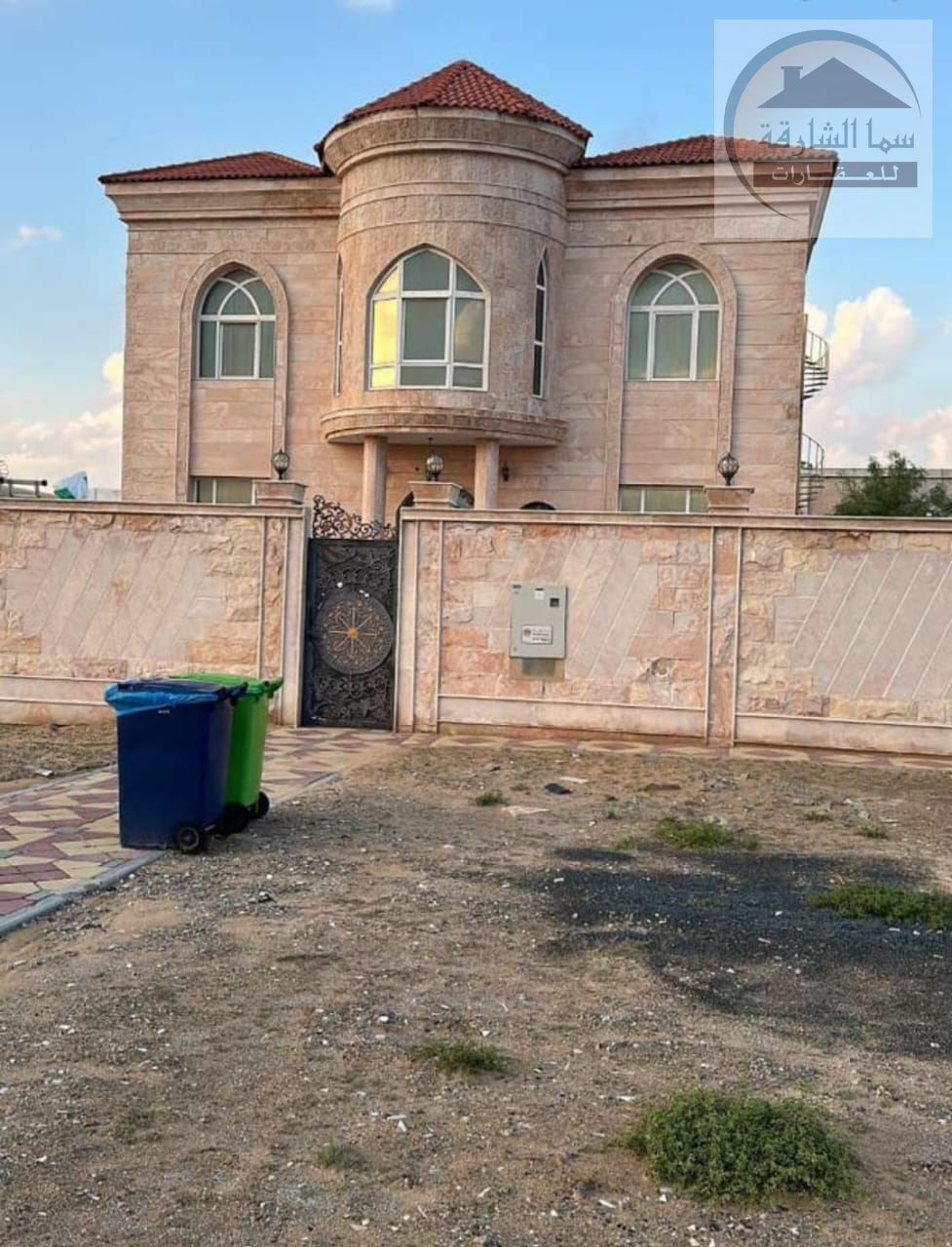 Age only 8 years in Al-Rahmaniyah area, new villa in good condition for sale, two floors, excellent finishing, 6 rooms