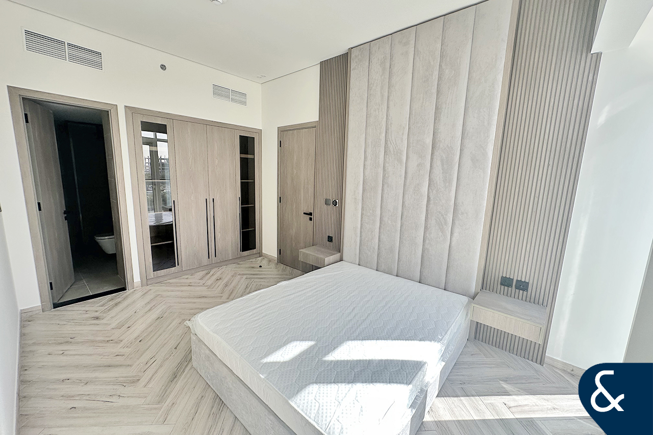 PRICE DROP | FULLY FURNISHED | 1 BED STUDY