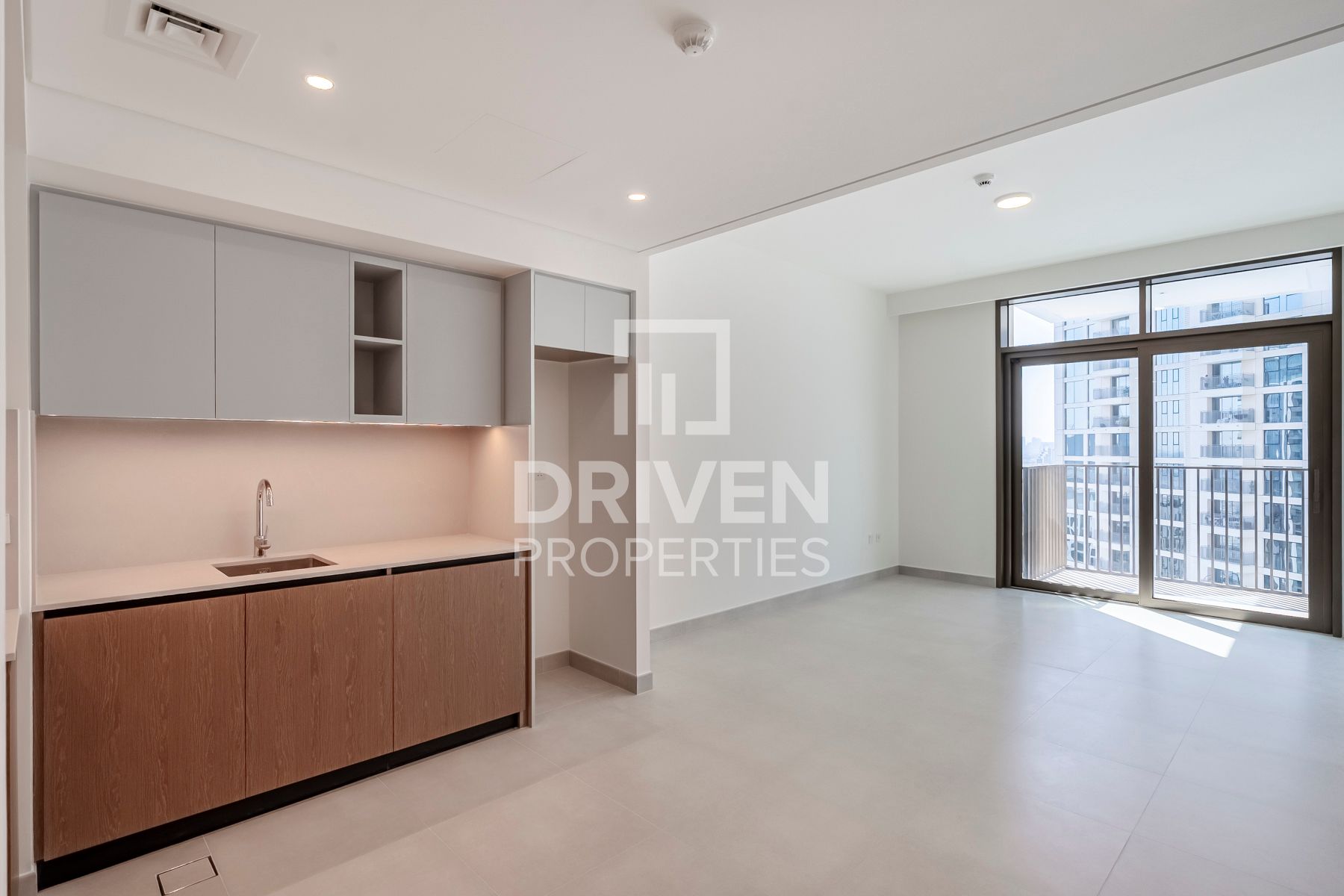Brand New Unit with Full Burj and Sea Views