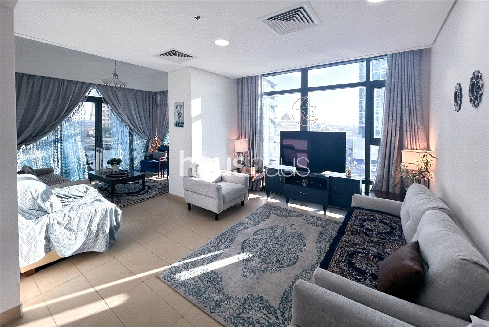 apartment card