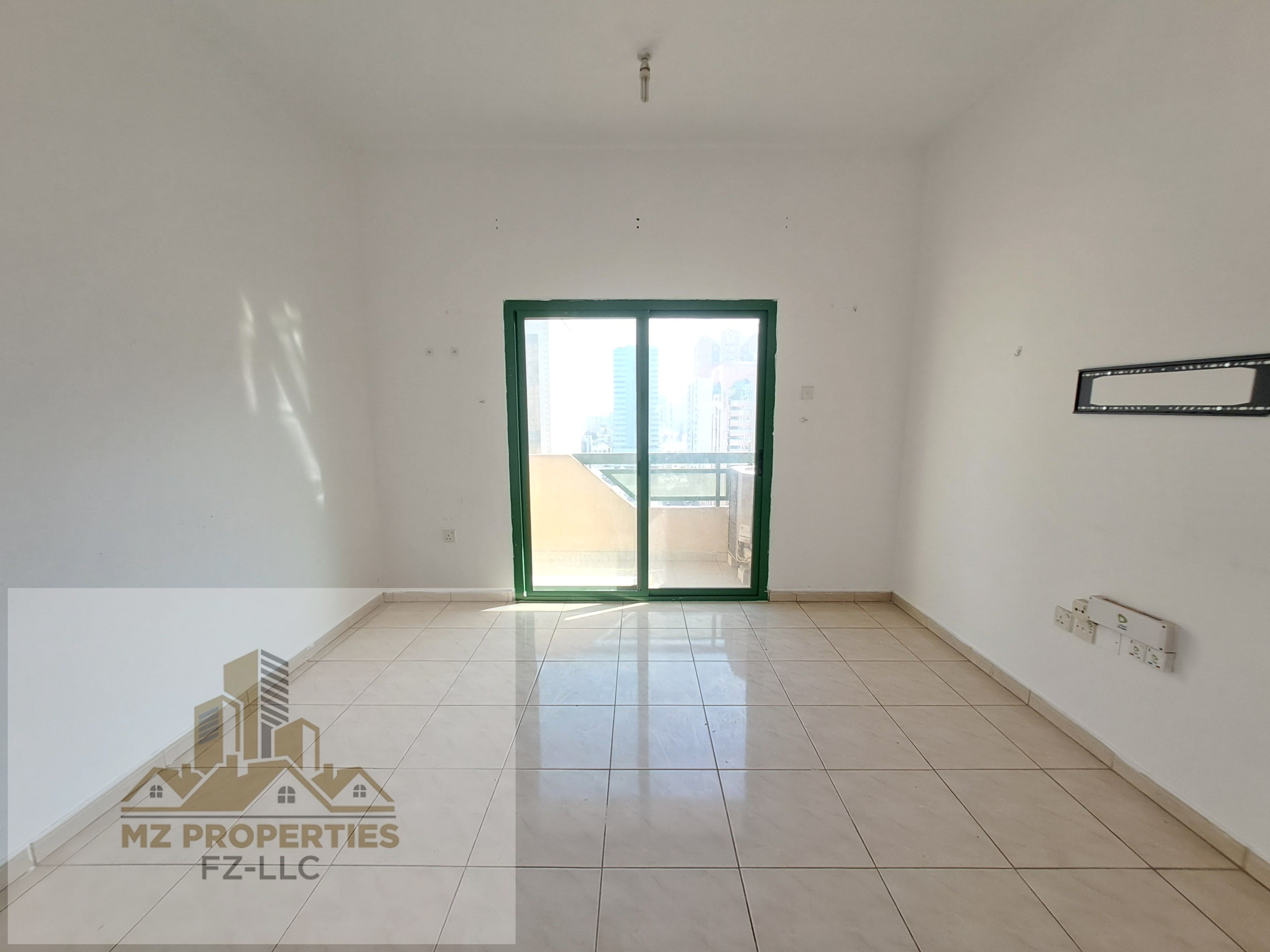 NO DEPOSIT ! BEAUTIFUL 1BHK ! FAMILY BUILDING ! IDEAL LOCATION ! IN 27999