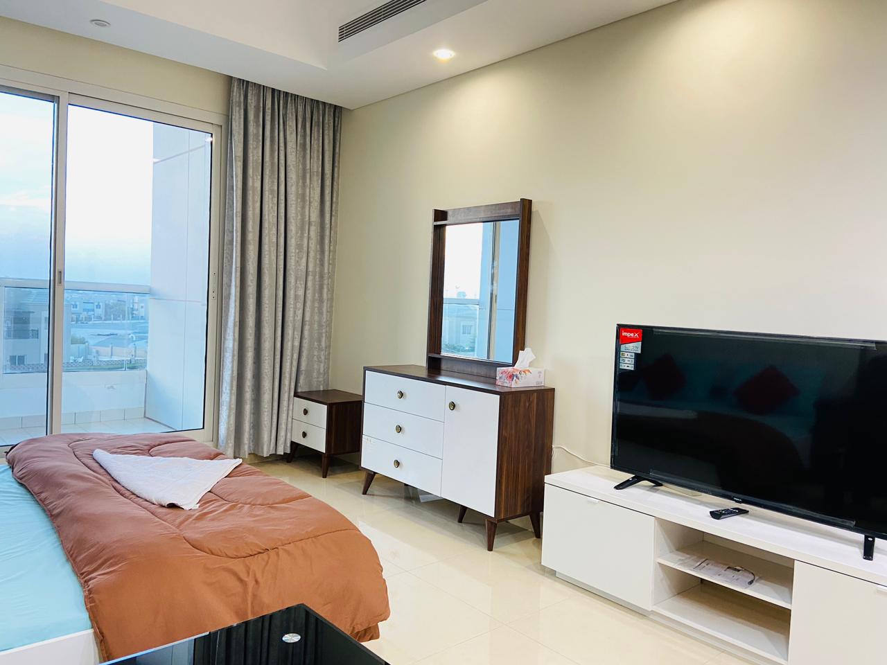 Lavish Studio with Villa Views