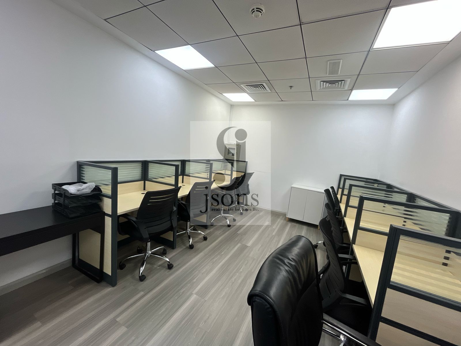 Fully Furnished Offices | More Offices for Rent at Sheikh Zayed Road