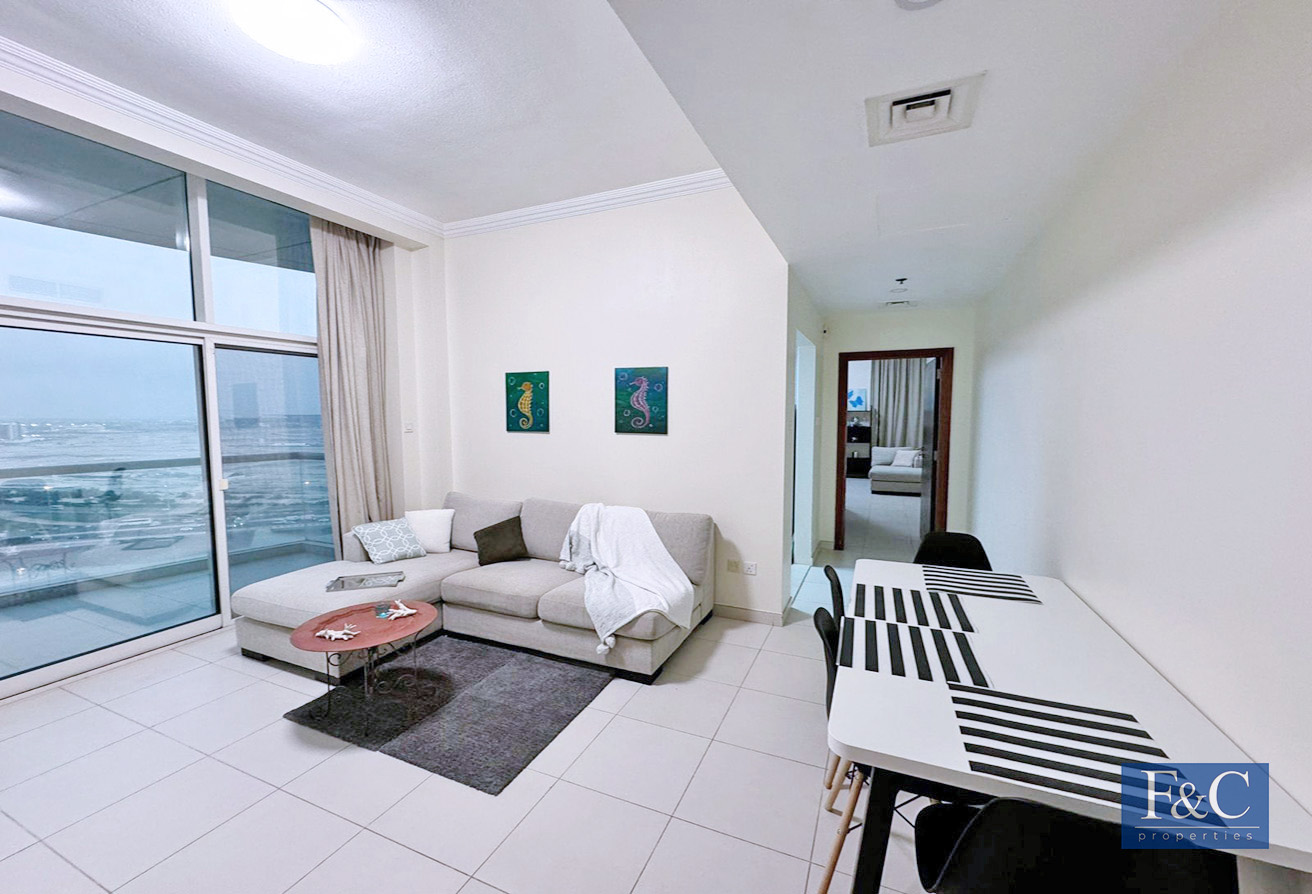 apartment card