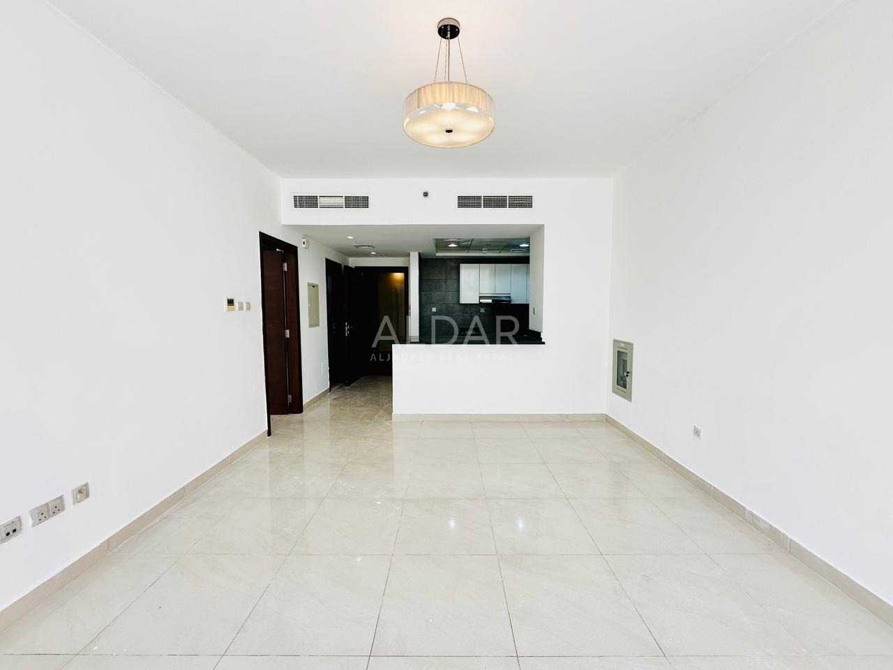 apartment card