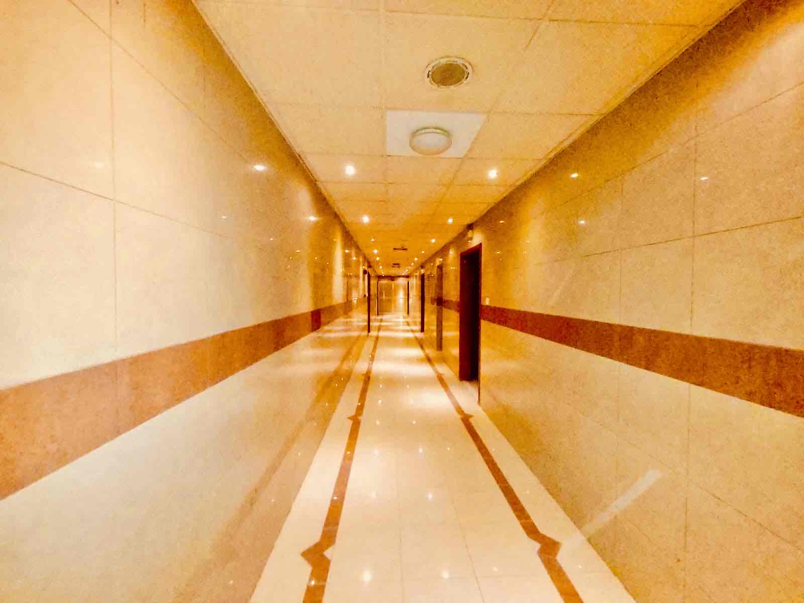 Staff apartment like 2bhk close to Madina Shopping Center, Molash