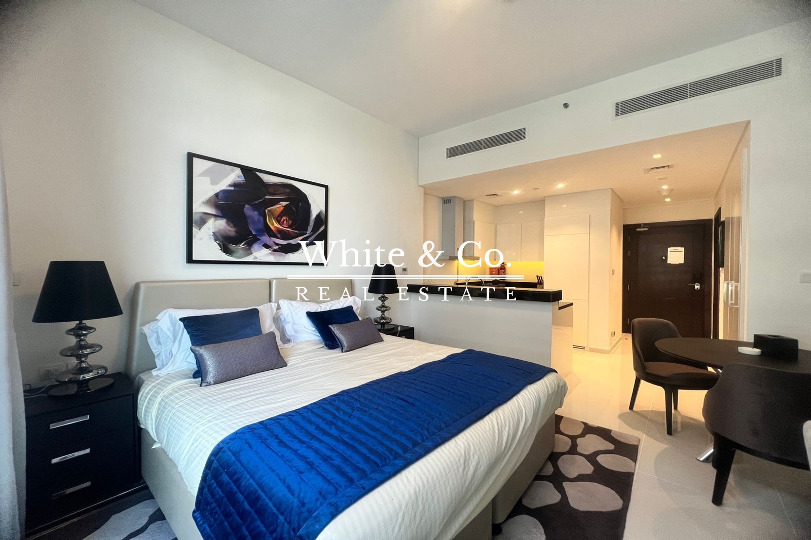 apartment card