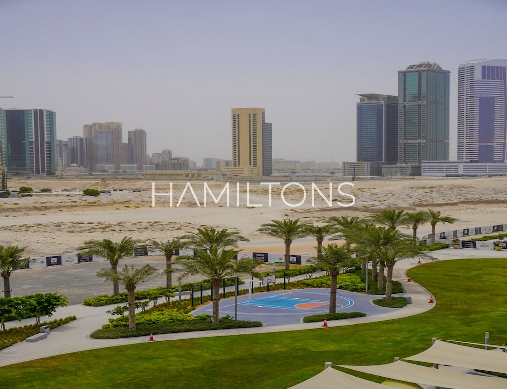 Sea View Apartment | Beachfront Living | Vacant | Resale