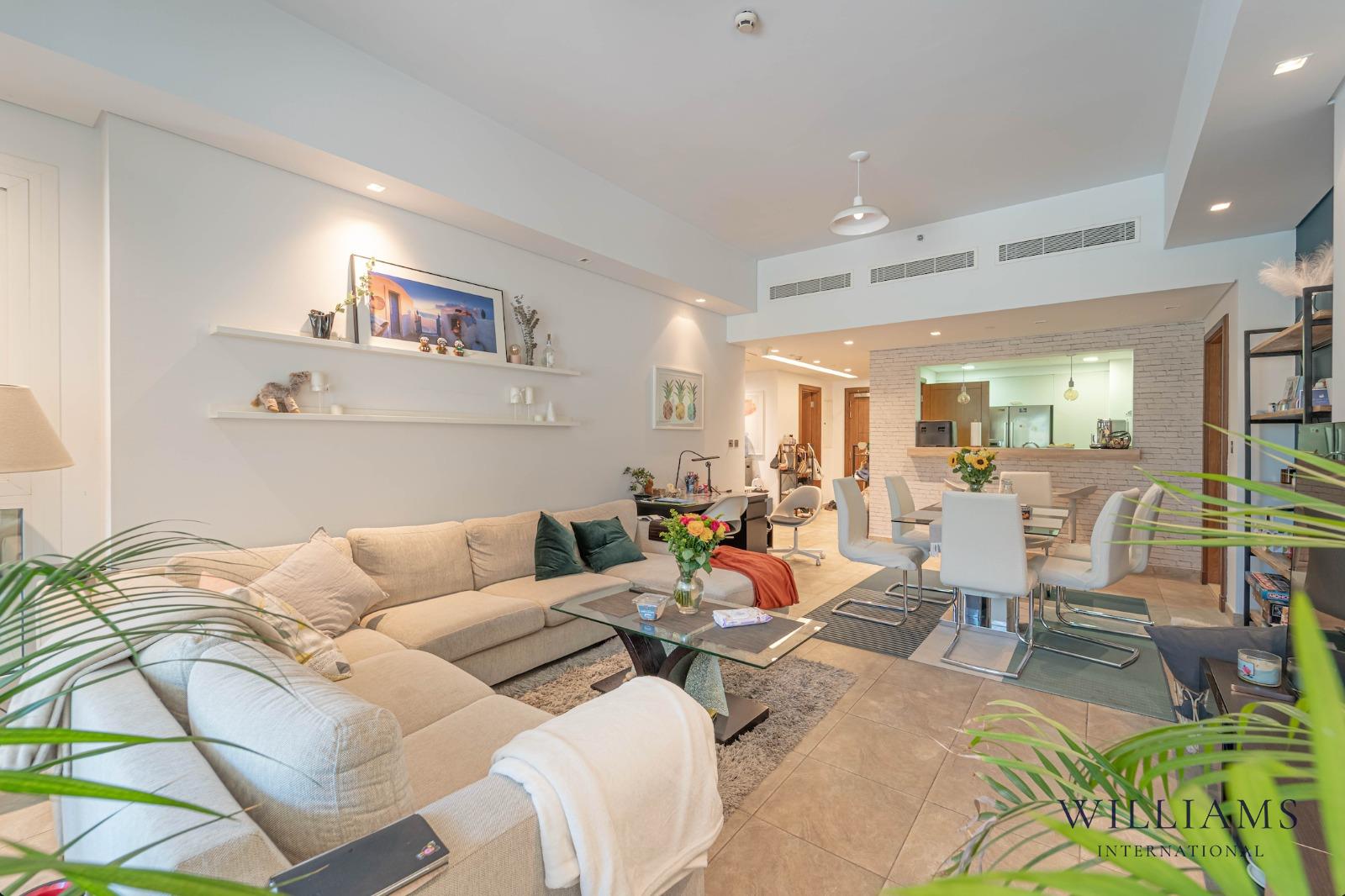 apartment card