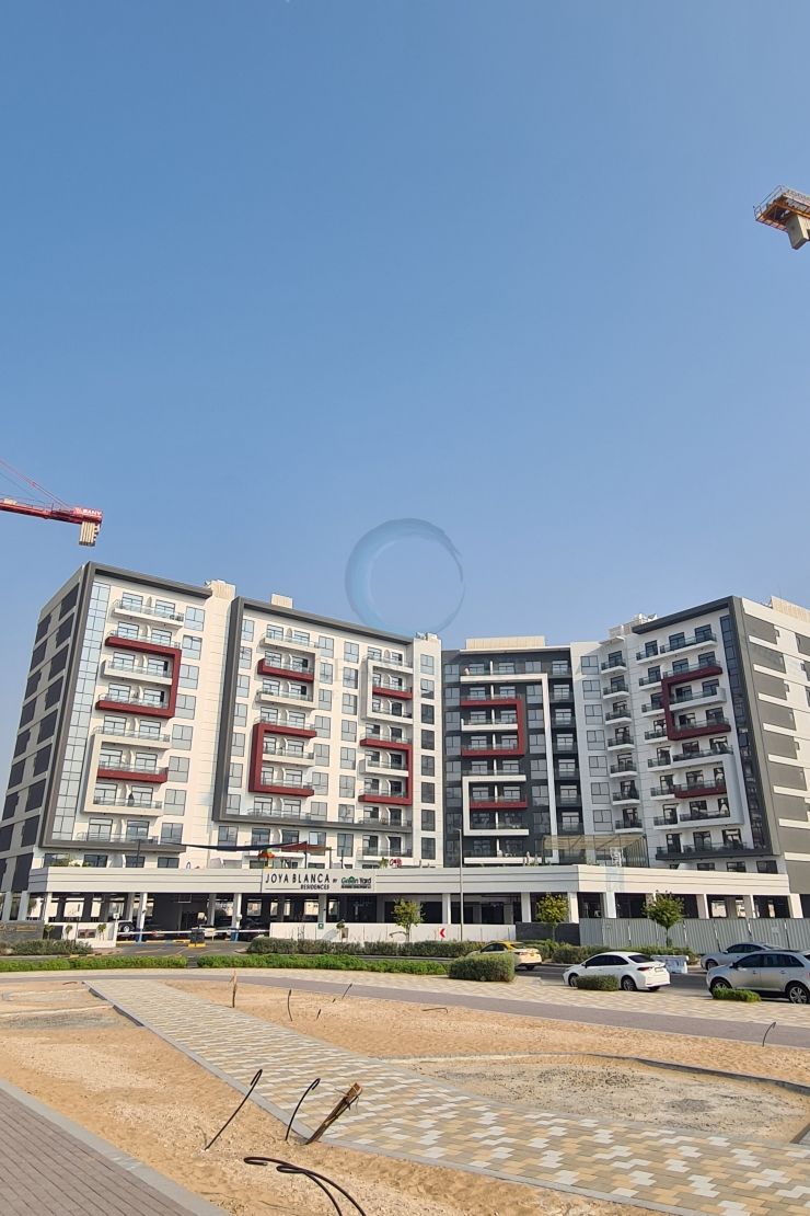 Unfurnished | Vacant | High Floor