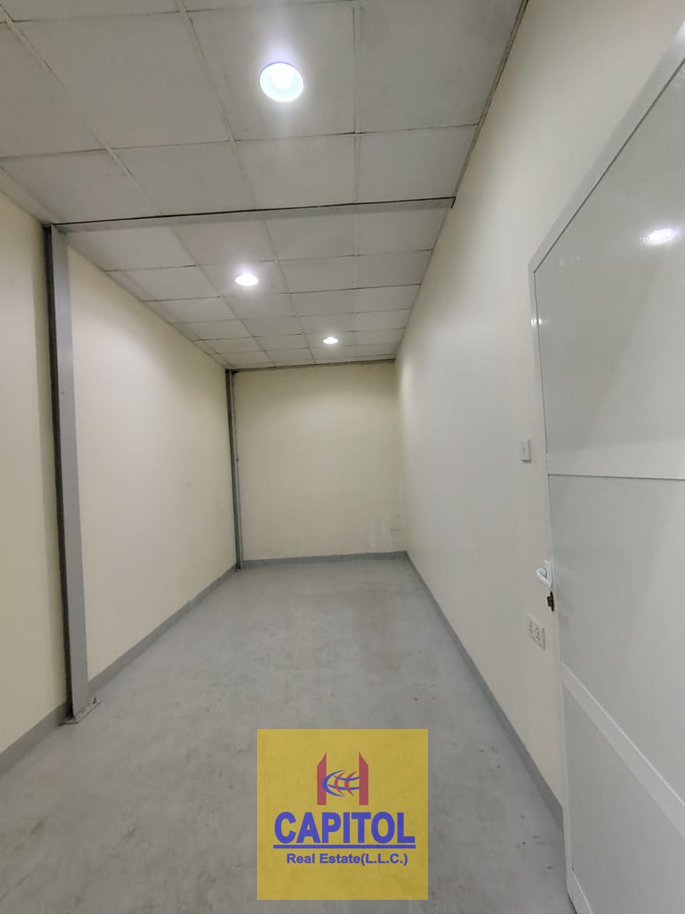 325 sq ft warehouse avialble for storage only in alquoz near mall of emirates rent 21125/- per year