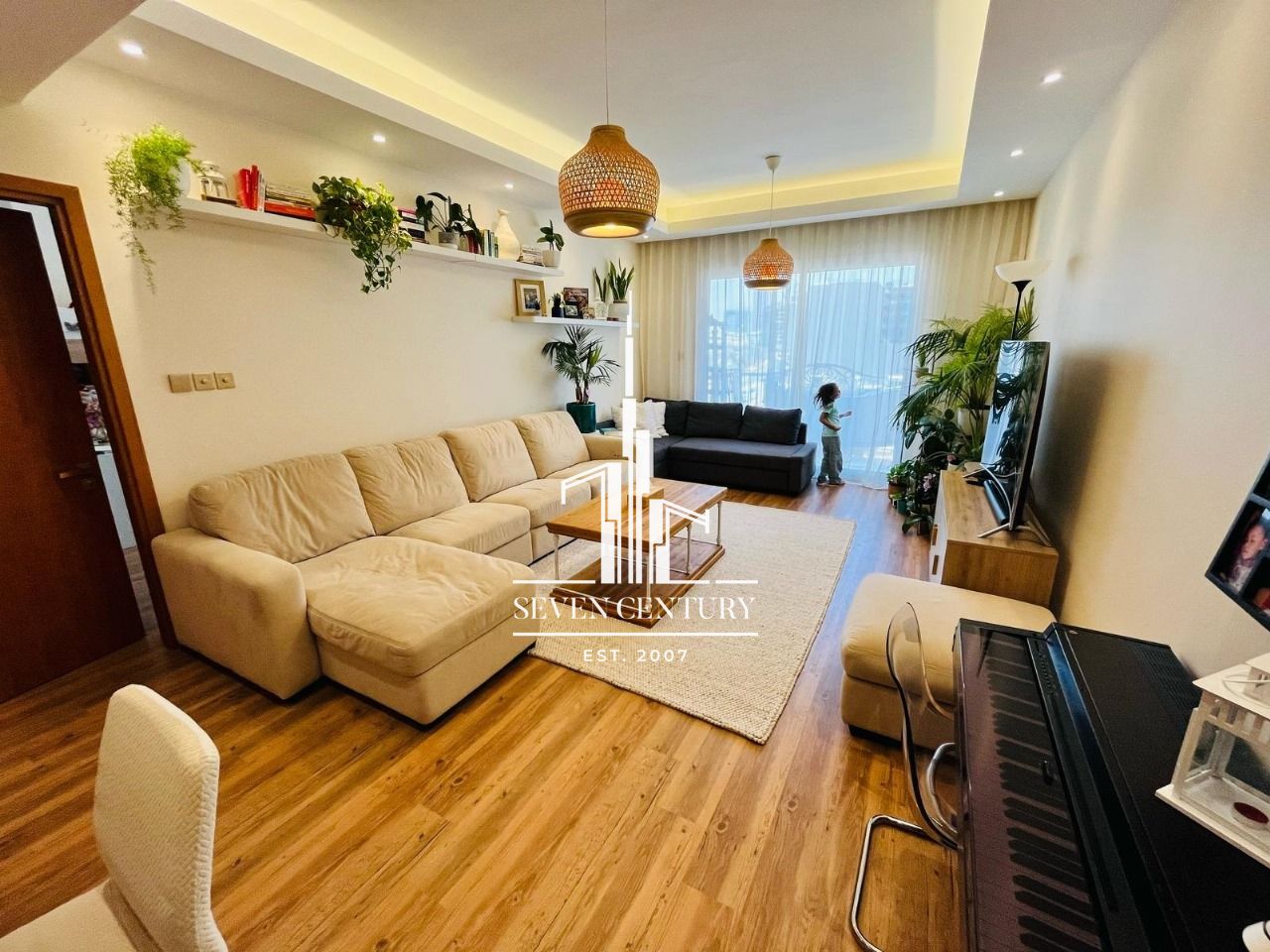 apartment card