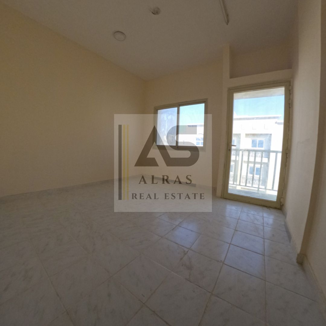 2 BHK FOR FAMILY, NEARBY SCHOOLS