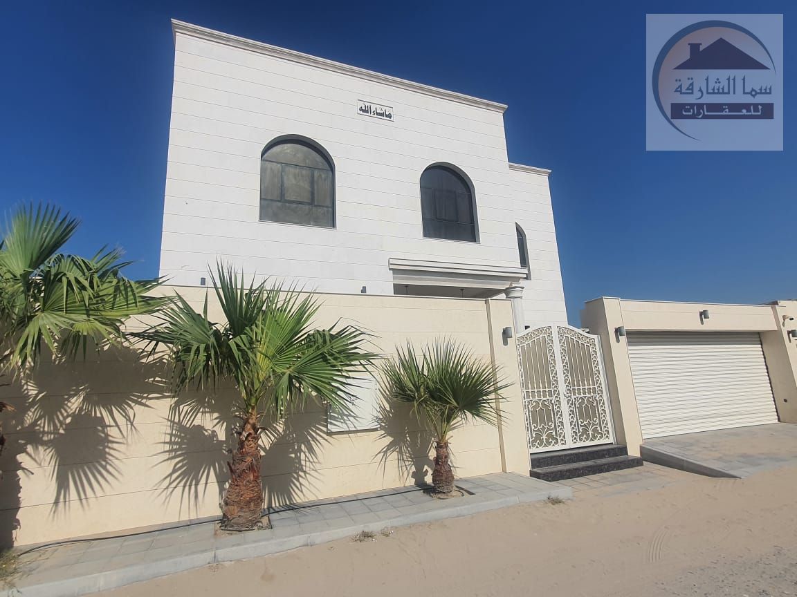 A new modern villa at the price of an apartment owned by the Gulf Cooperation Council countries in the Al Sabkha area, at the end of Sharjah and the b