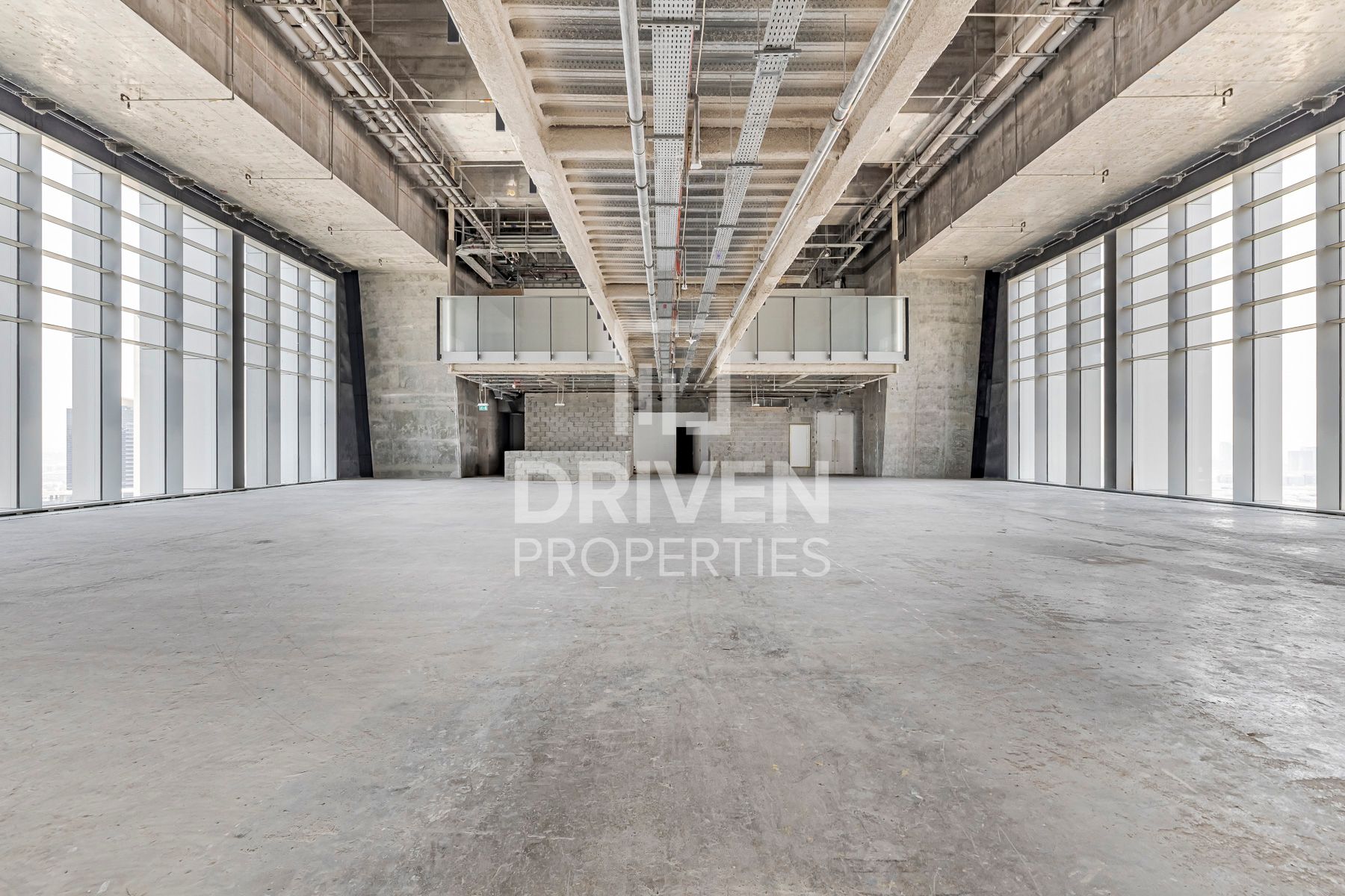 Huge Retail Space | High Floor | Stunning View