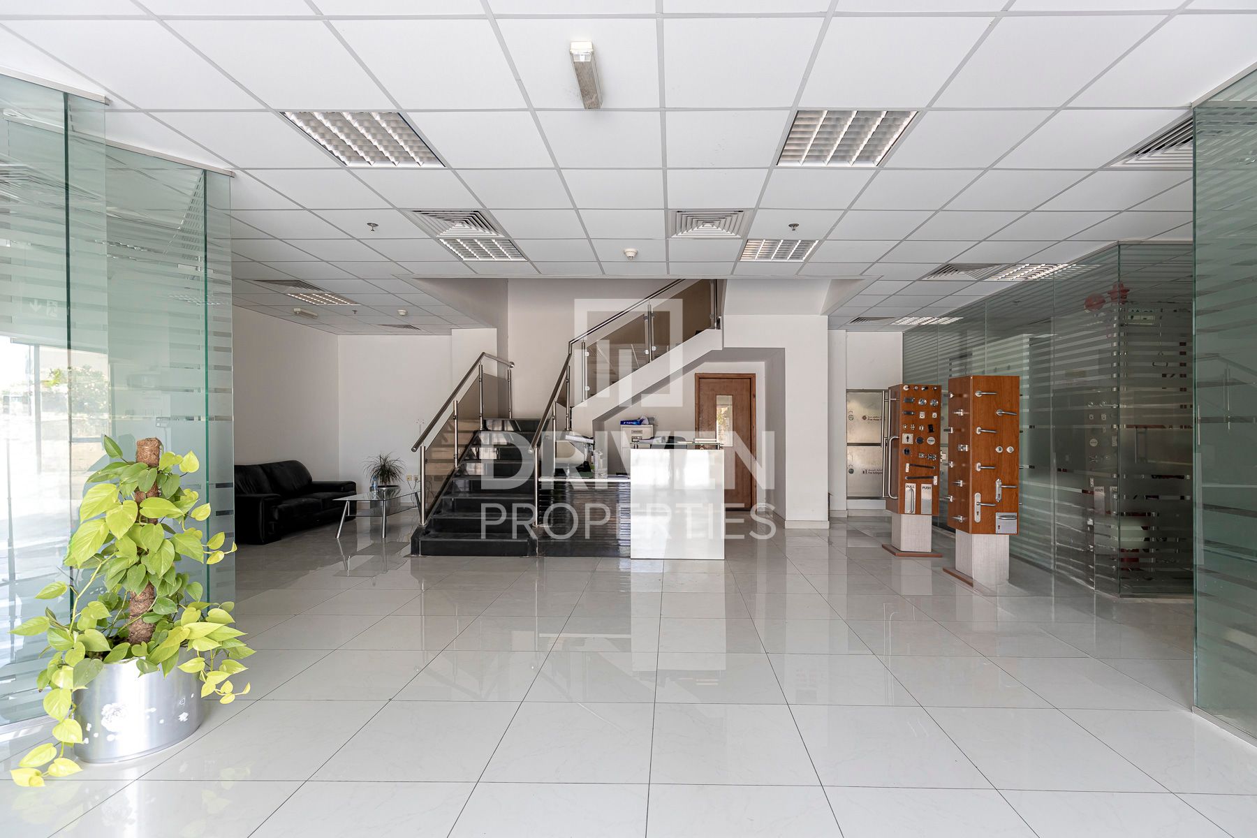 Well-Kept Warehouse Located in JAFZA Free Zone