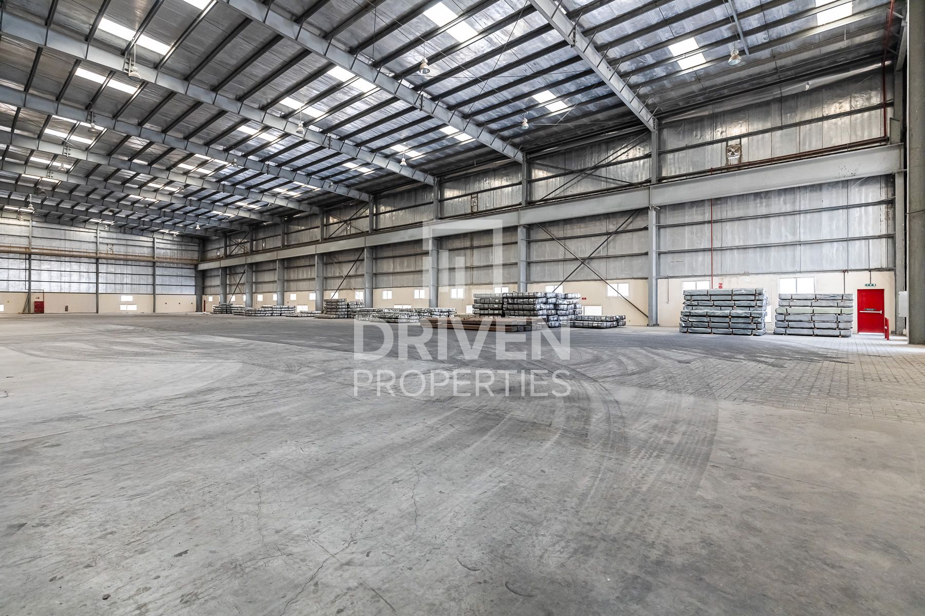 Well-Maintained Warehouse with Overhead Crane