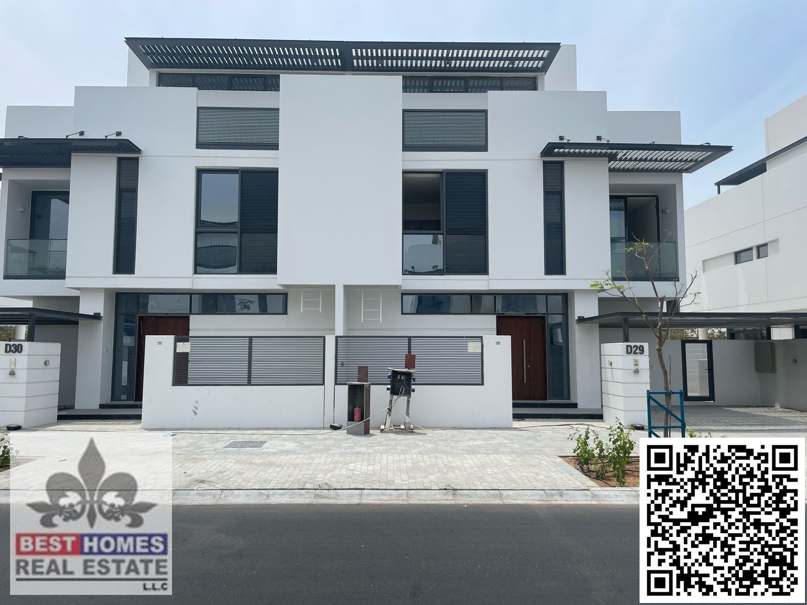 Amaizing 5 BHK Water Front Villa Available for Sale In Sharjah Water Front