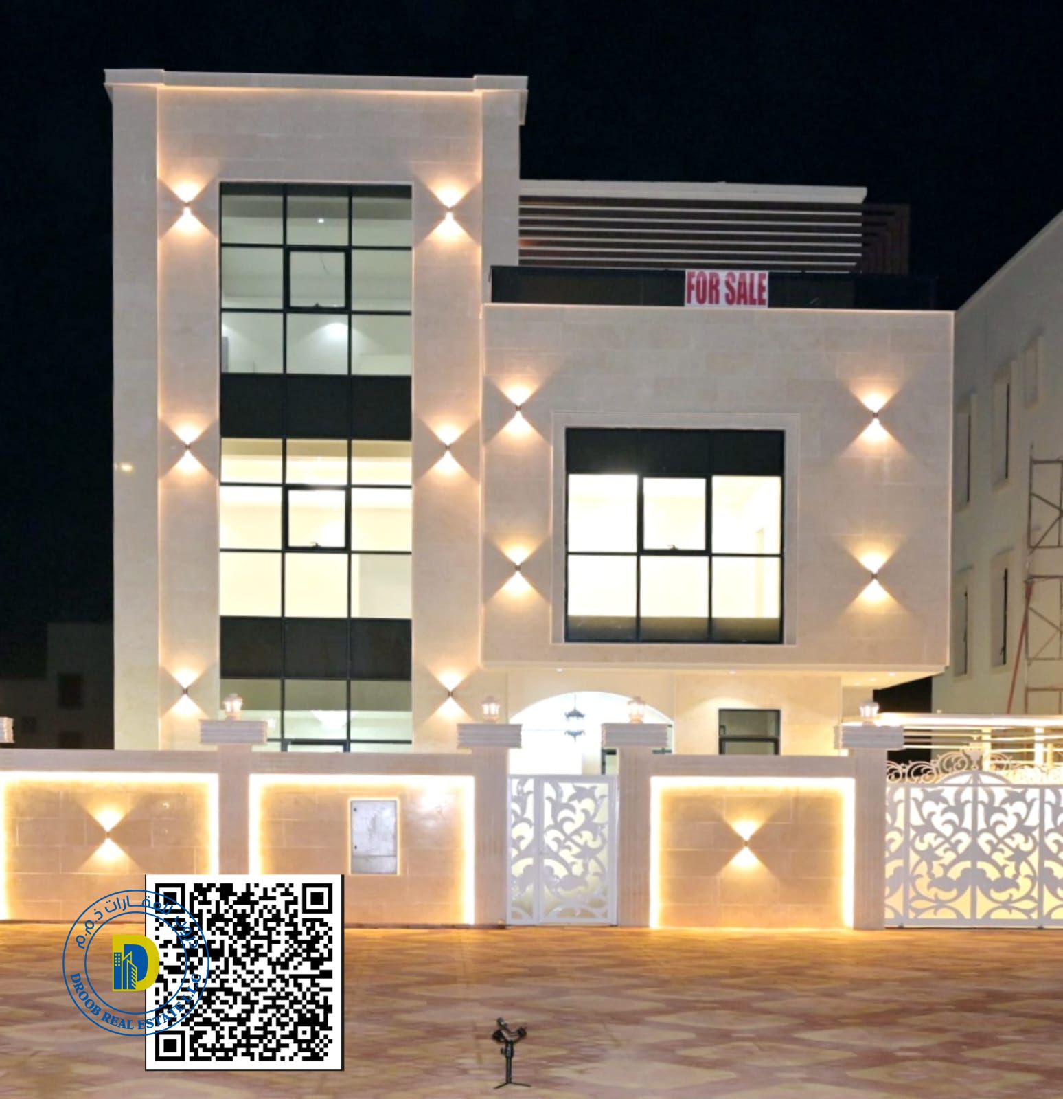 Luxury villa with 7 rooms, 3 halls and a roof for sale in Al Zahya area at a very special price