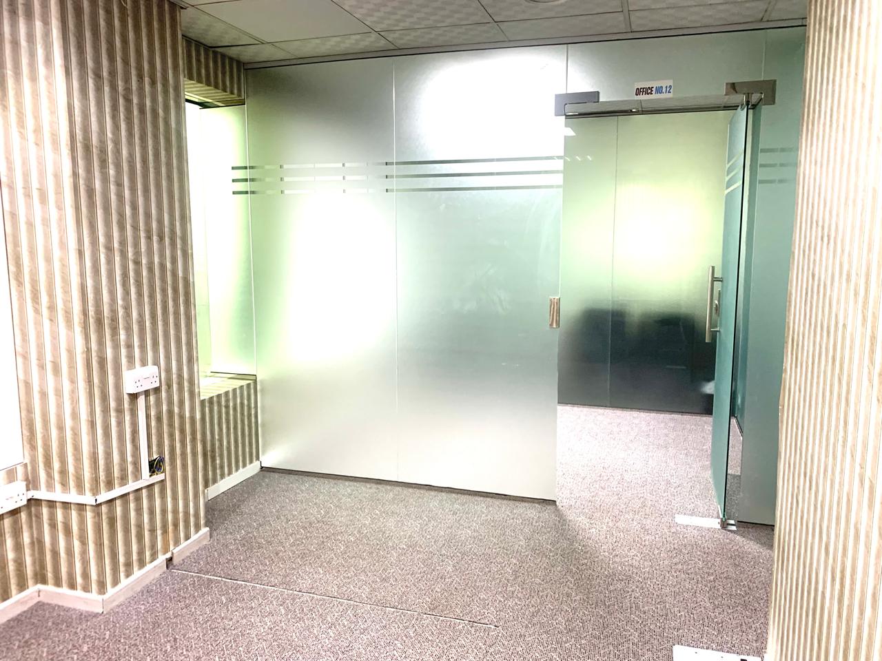 OFFICE SPACE AVAILABLE IN A PRIME LOCATION in Al Mankhool | 450SQFT | AED 65,000 | CHILLER & DEWA FREE