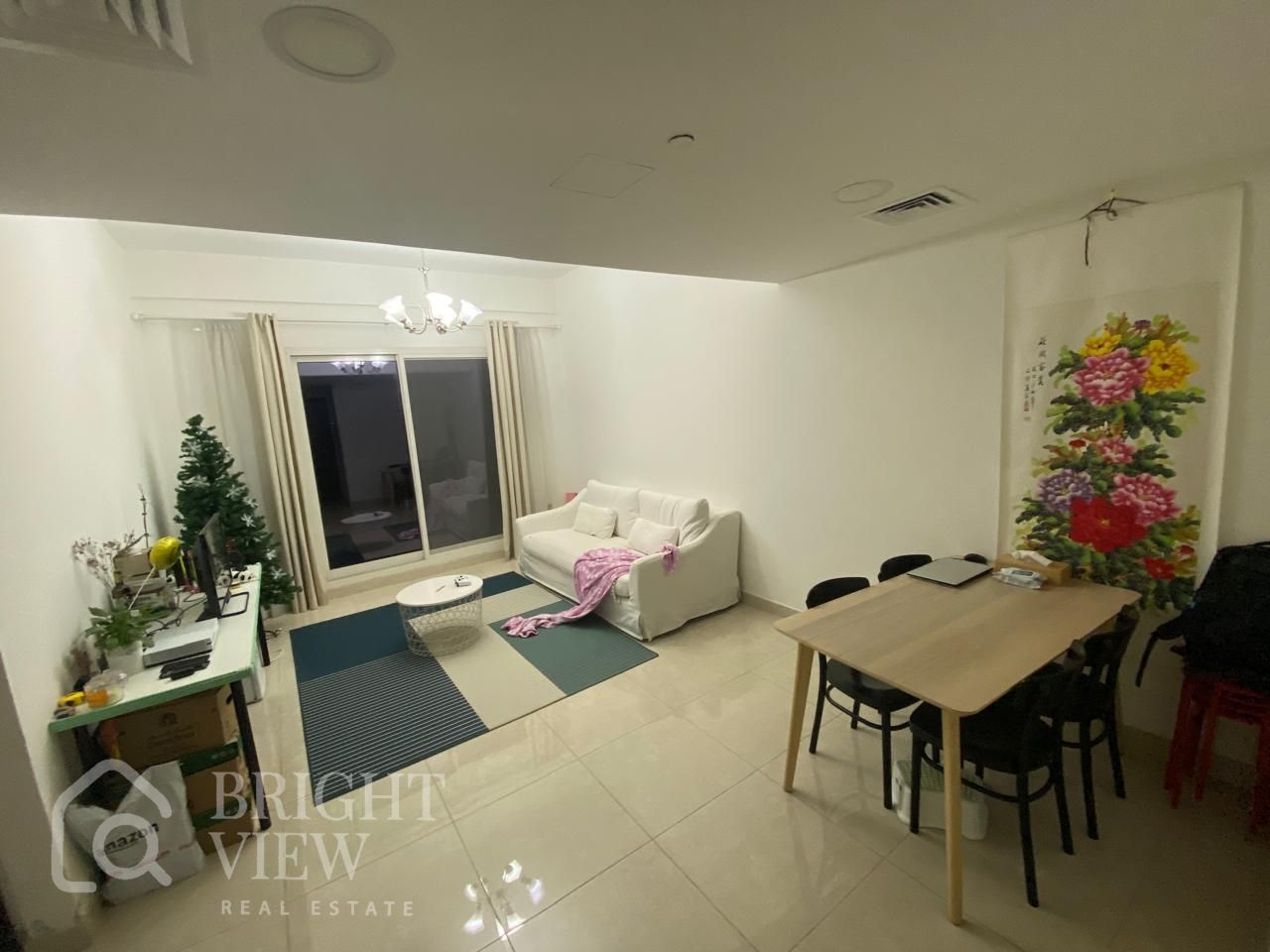 apartment card