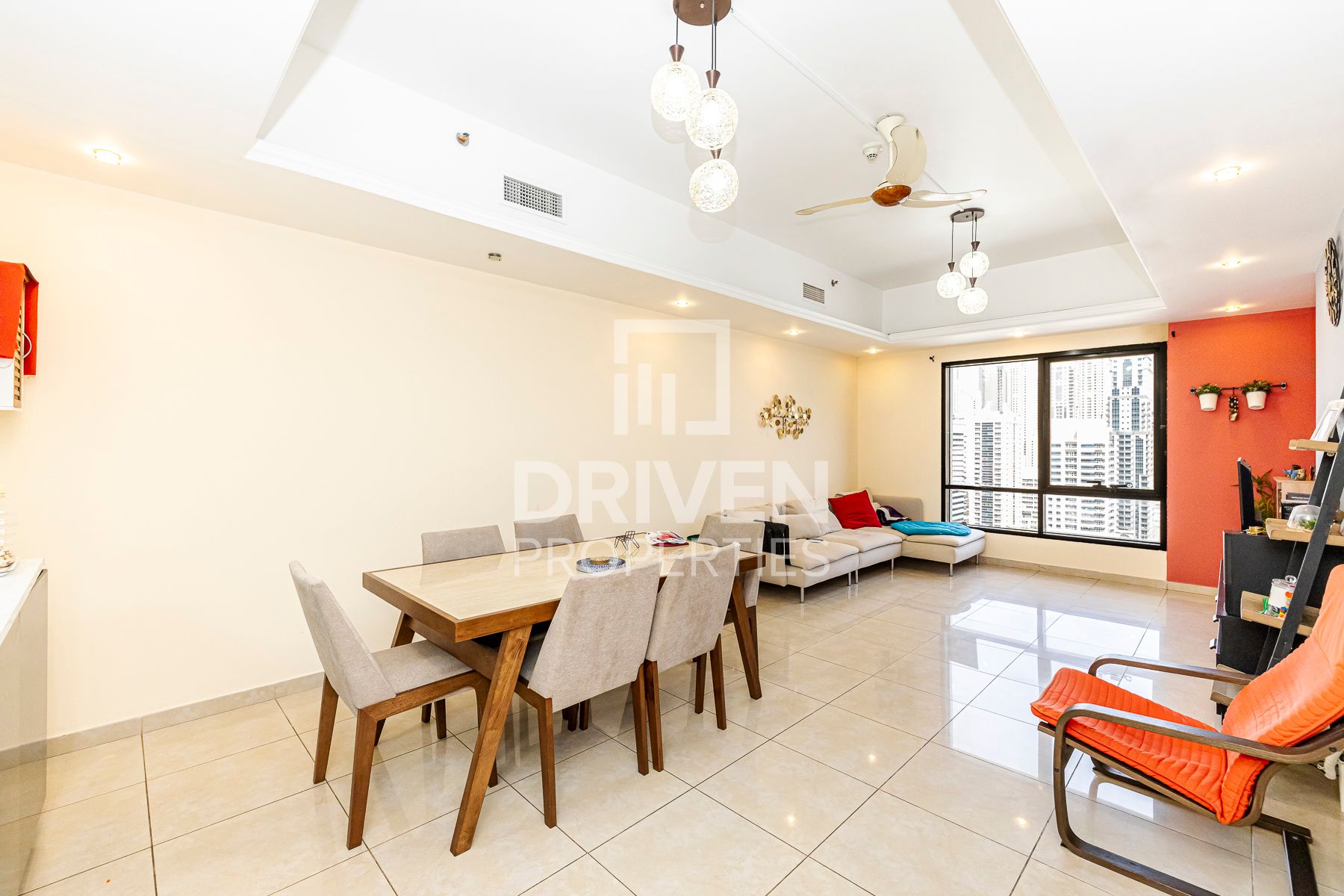 apartment card