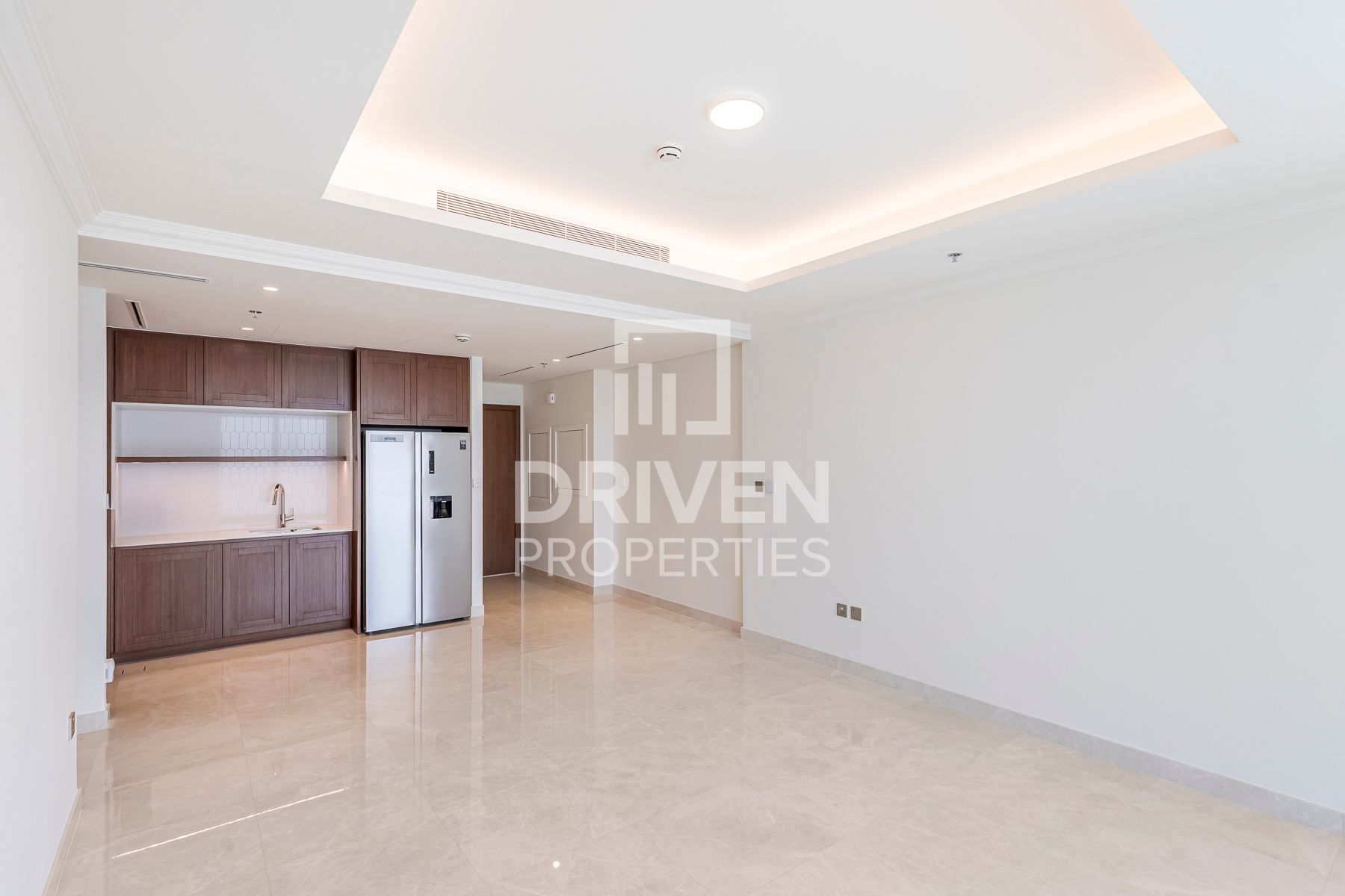 Brand New and Modern Unit | Sea and Skyline Views