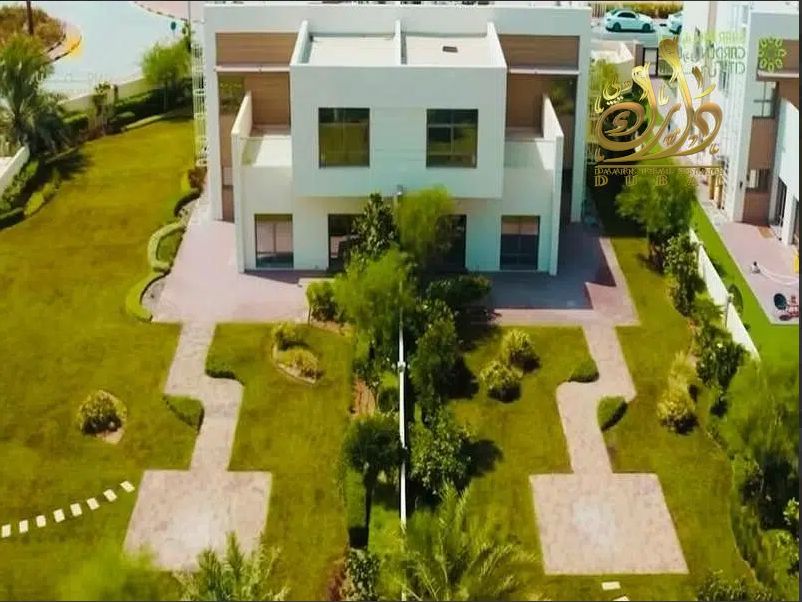 Luxurious Finishes | Large Spaces | Complete privacy