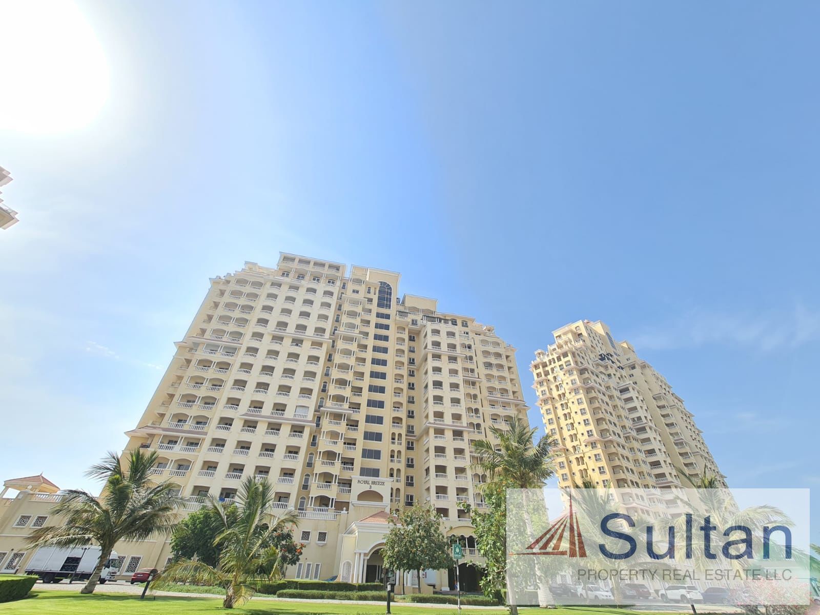 Avl Feb Mid Gym/Pool/Beach Access Spacious Balcony