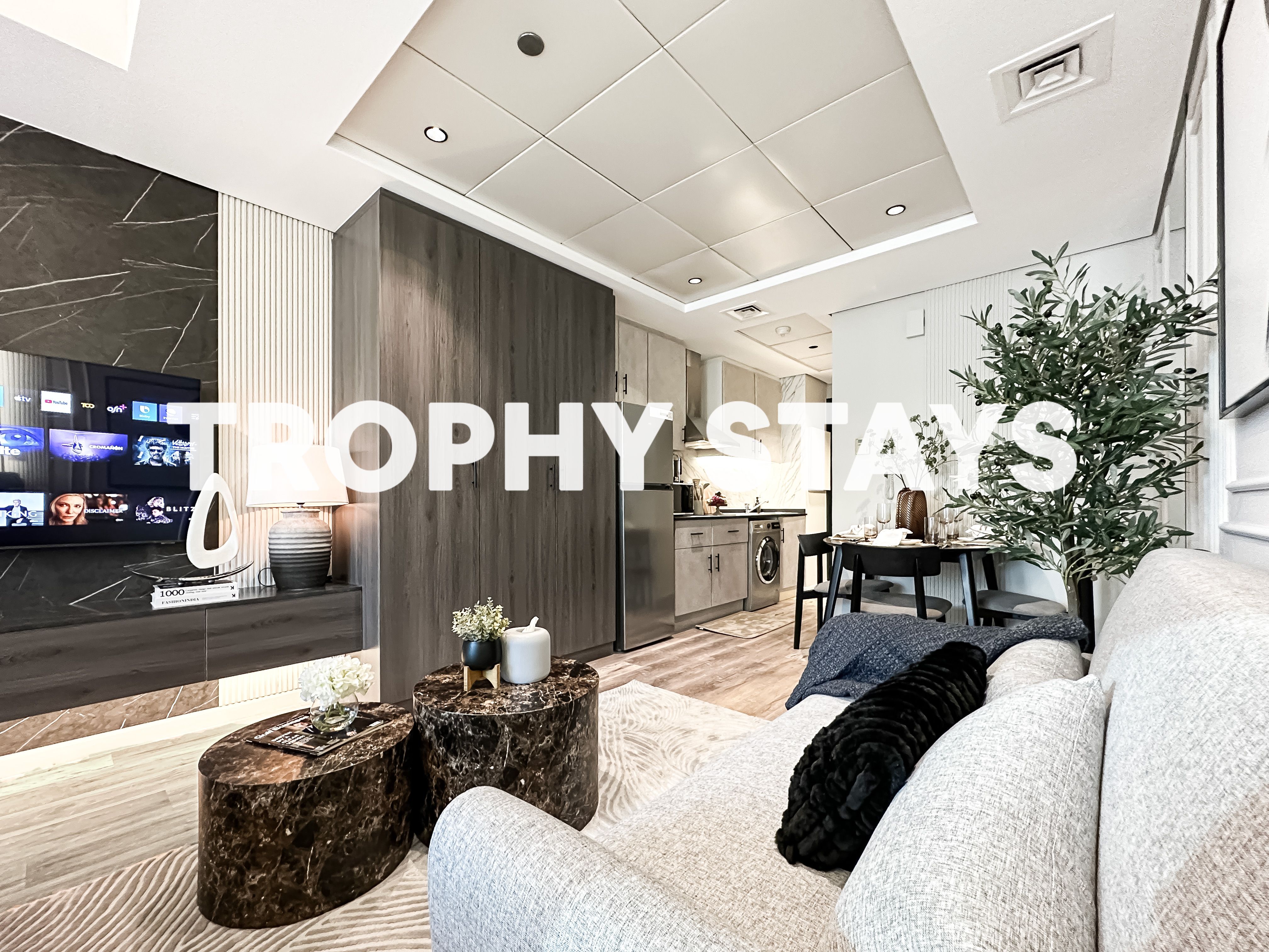 apartment card