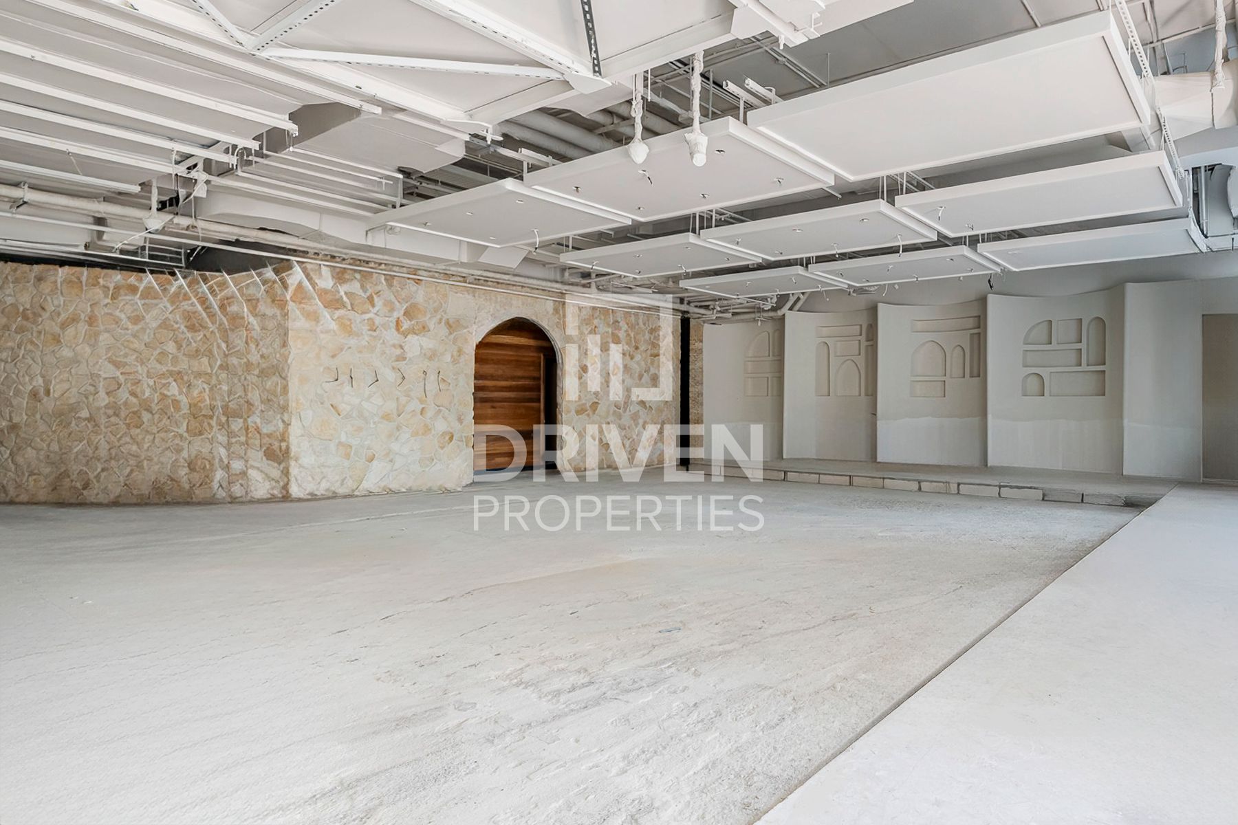 Spacious Layout Office | Excellent Location