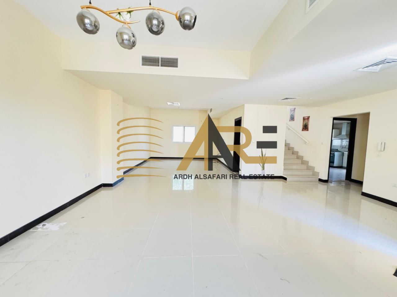 Beautifully designed full privacy corner 4bed villa maid room garden 115
