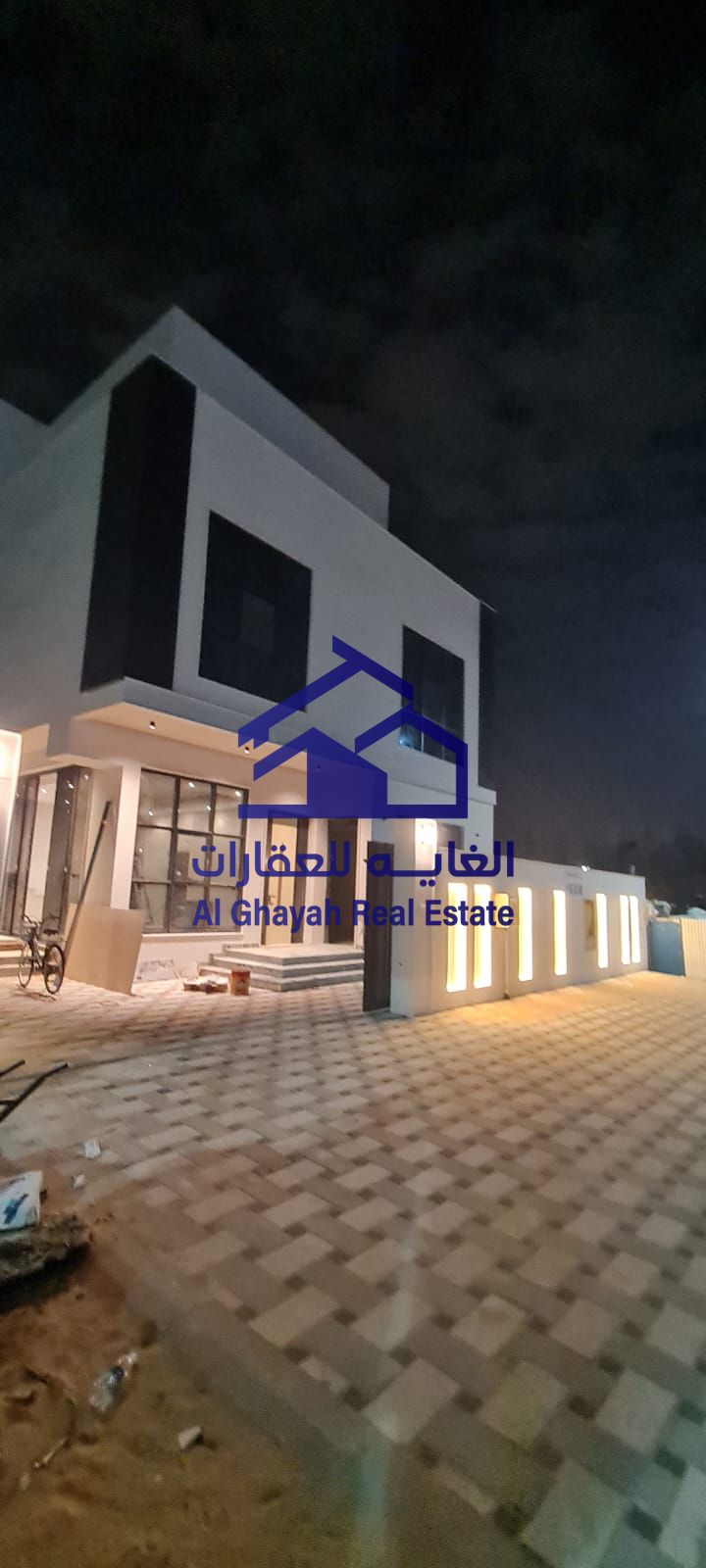 Villa for sale in the Emirate of Sharjah, Hoshi area, in a prime location and excellent finishing