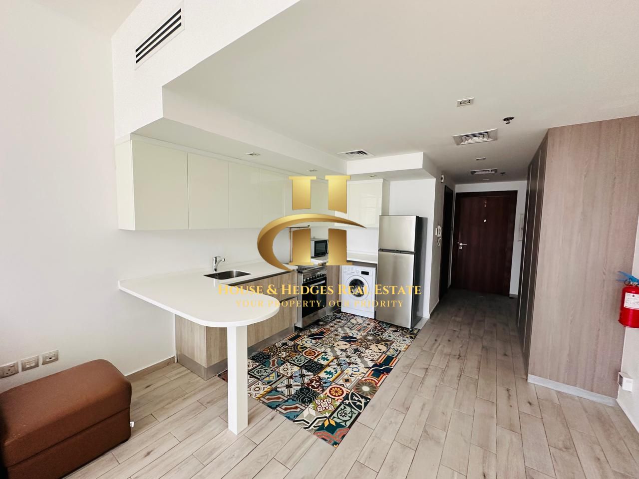 apartment card