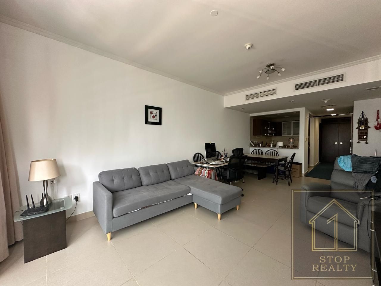 apartment card
