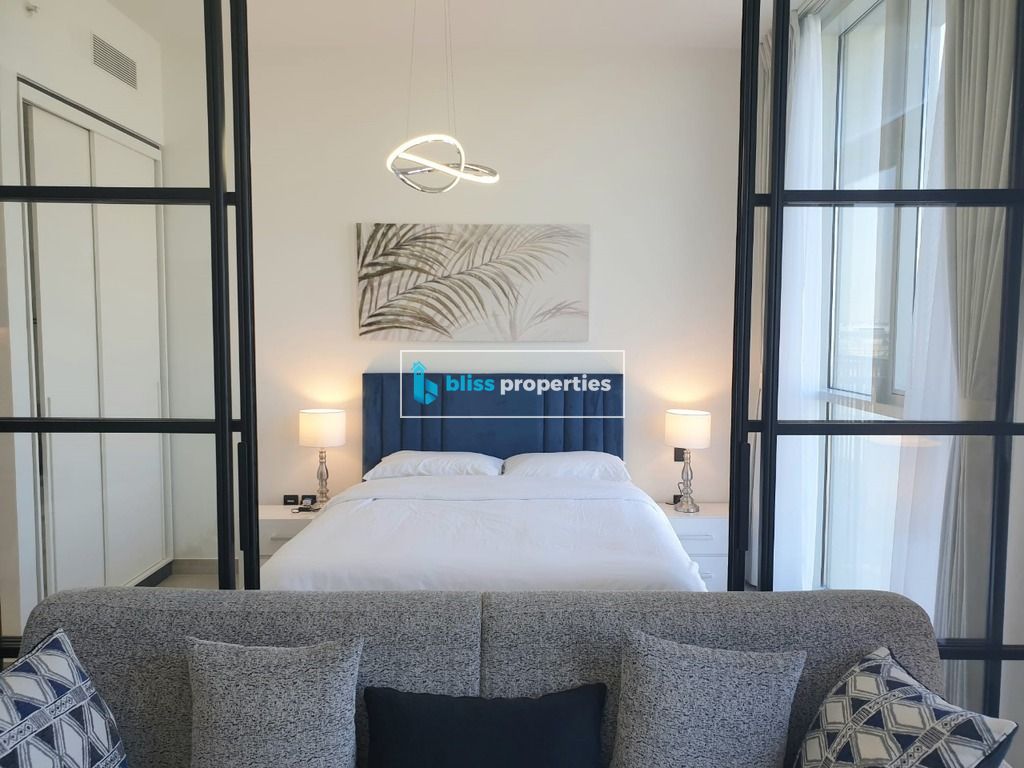 Community View | Fully Furnished | Reay To Move