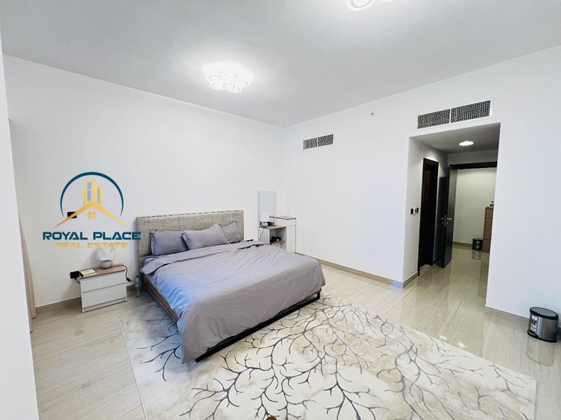 apartment card