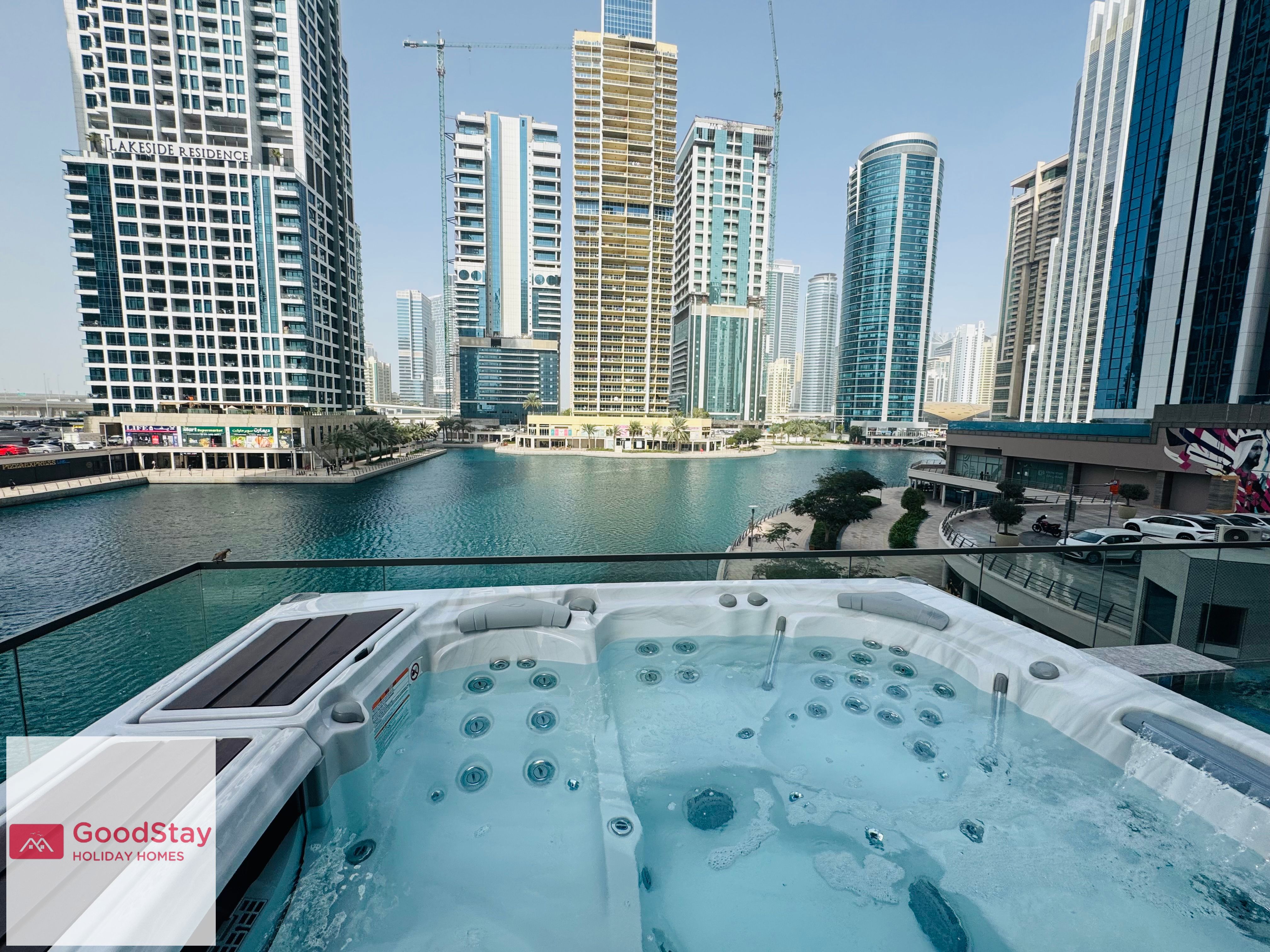 Stylish 1BR Apartment, Pool, Jacuzzi, Sauna, Gym