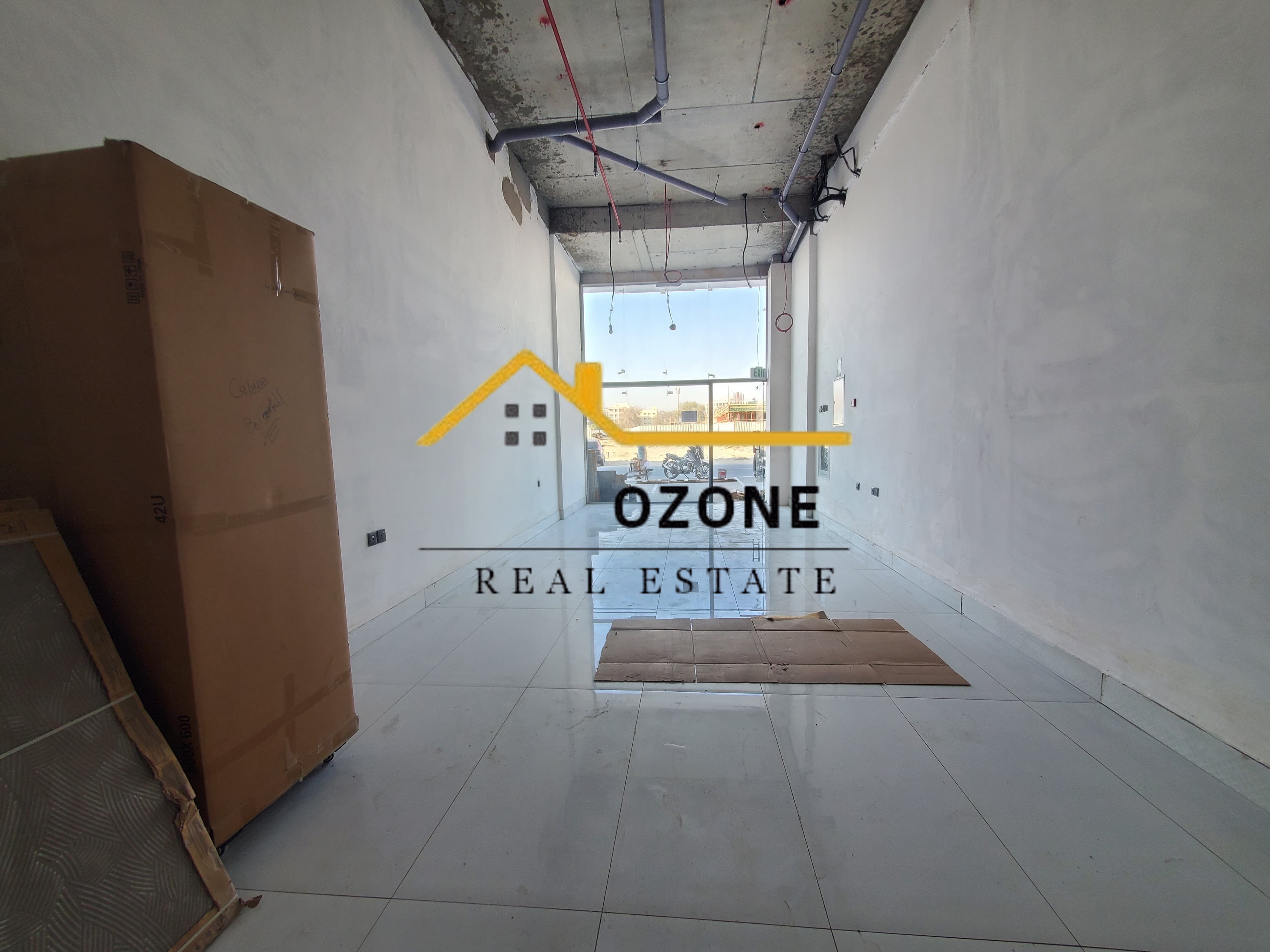 Iconic location | 1 month free | Central AC | washroom | 6 cheques | no deposits