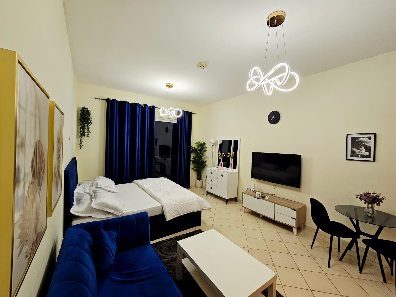apartment card