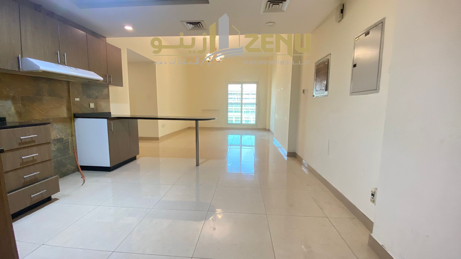 SAPCIOUS 2 BHK|PRIME LOCATION|READY TO MOVE IN|DEWA BUILDING