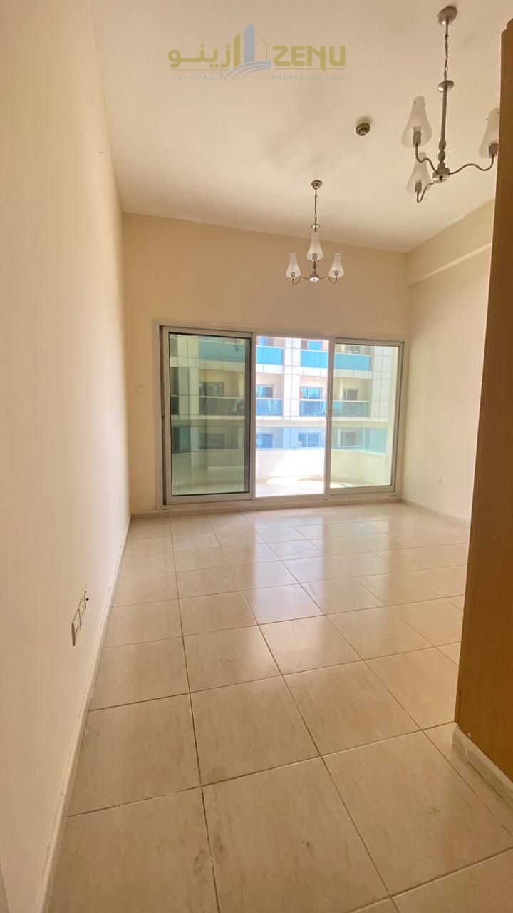 SAPCIOUS ONE BHK|EXCLUSIVE|BEST DEAL|NEAR SILIOCN CENTRAL MALL|WELL MAINTAINED
